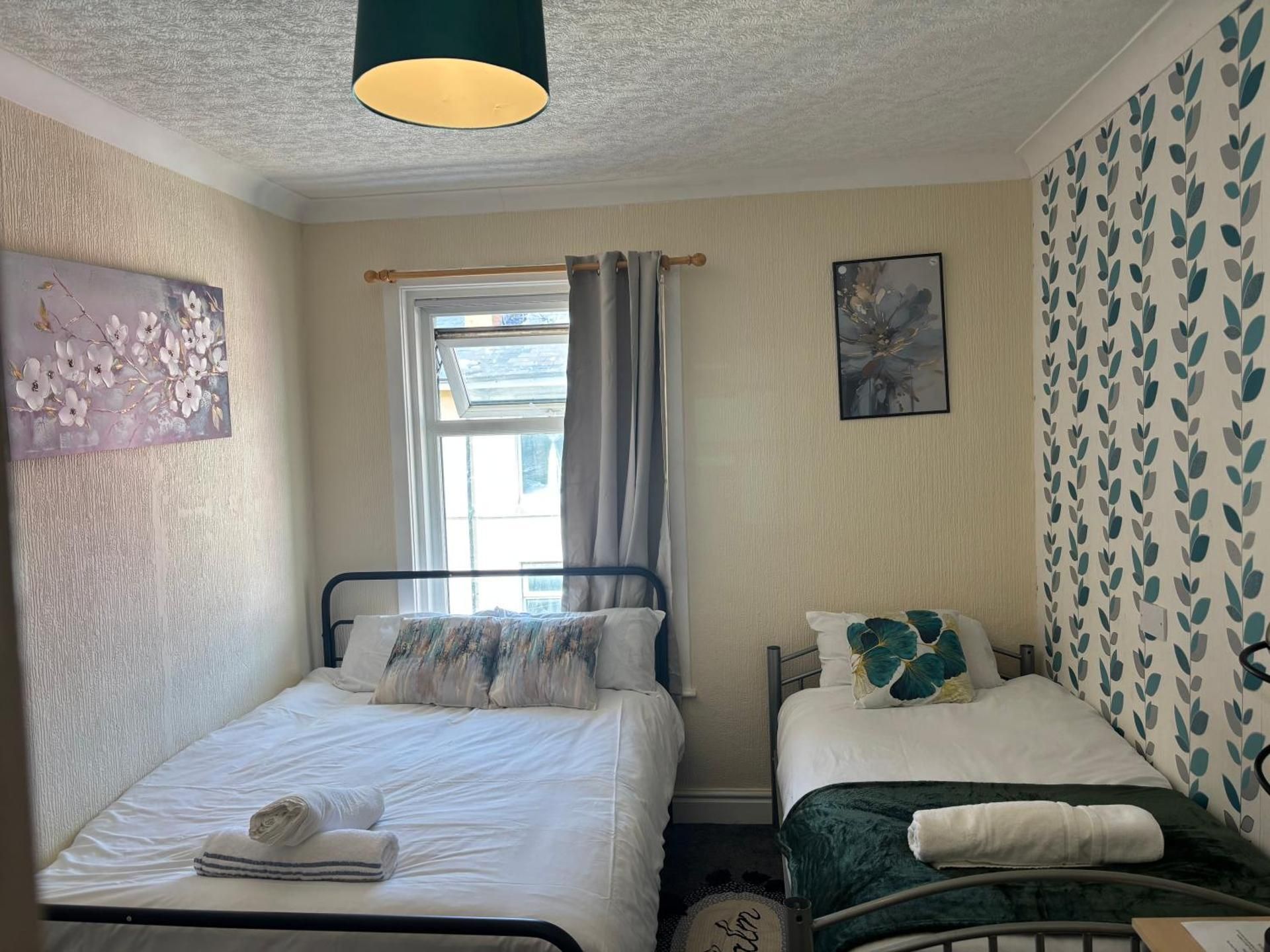 Triple Room with Private Bathroom