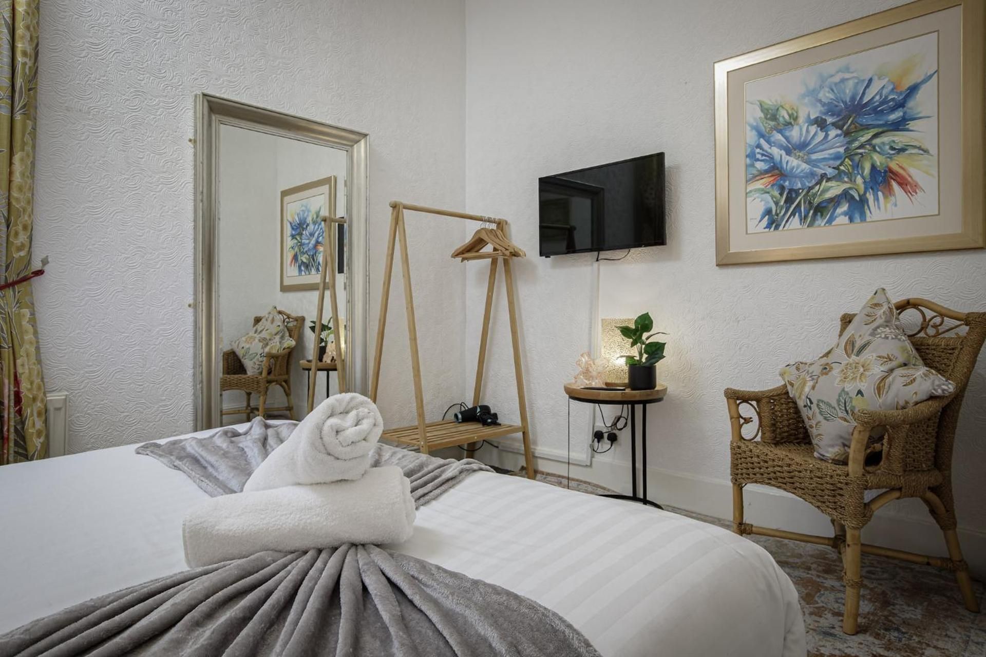 DELUXE APARTMENT