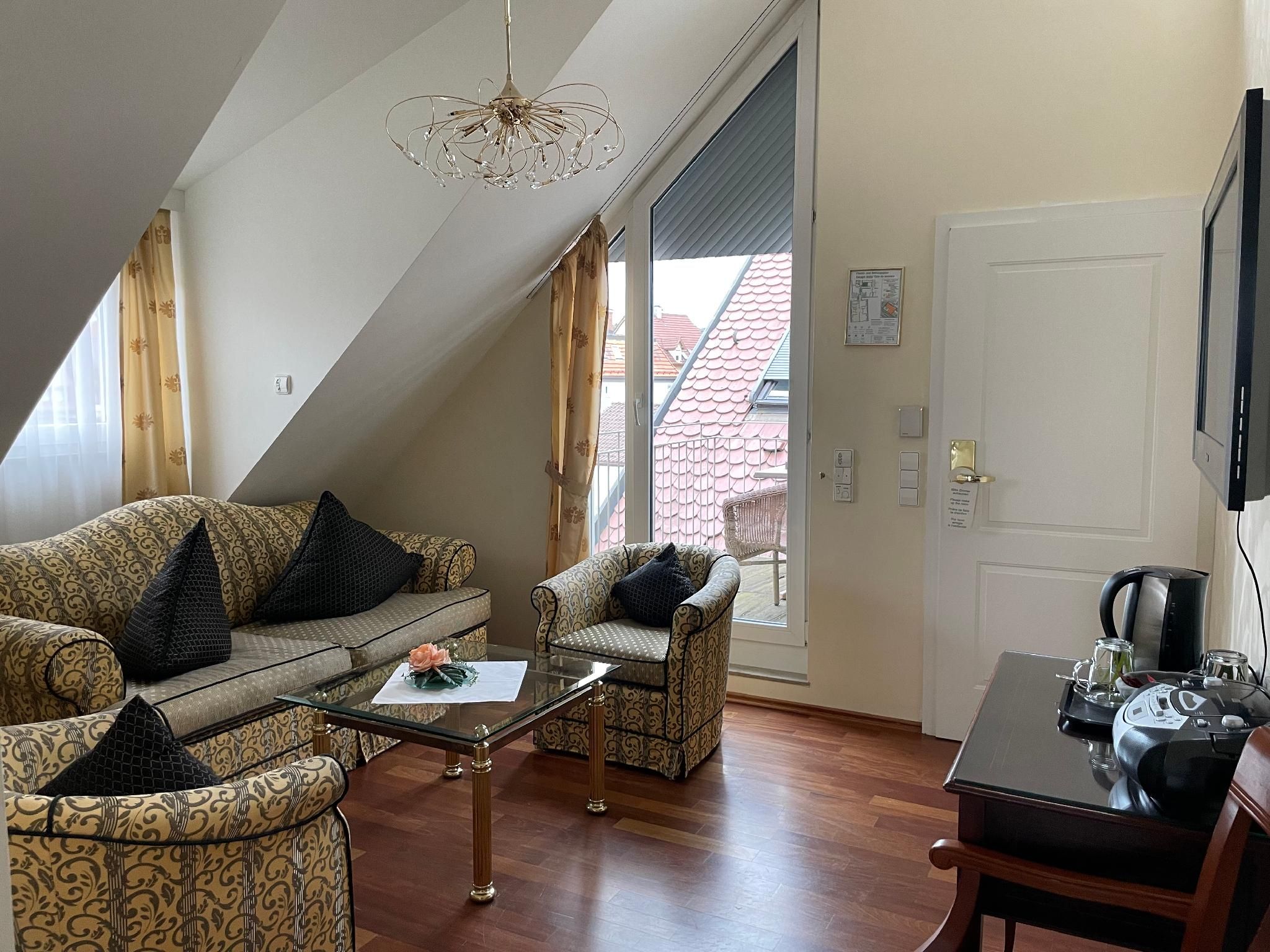 Suite Jacuzzi Room