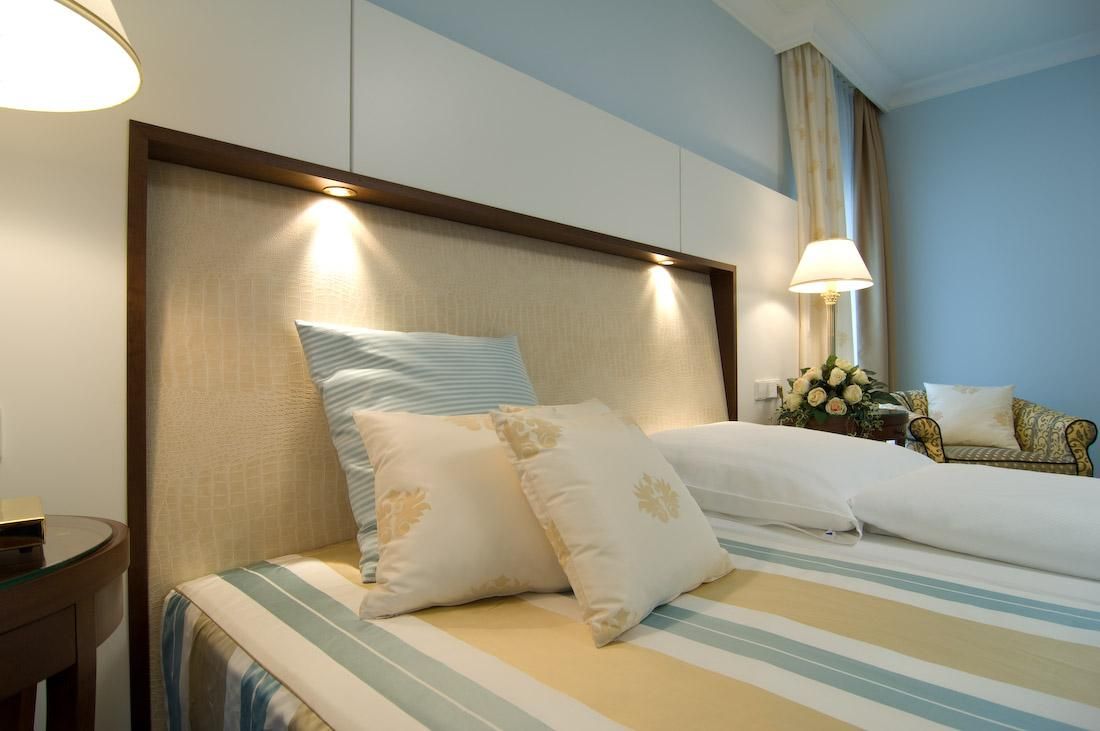Elegance Room