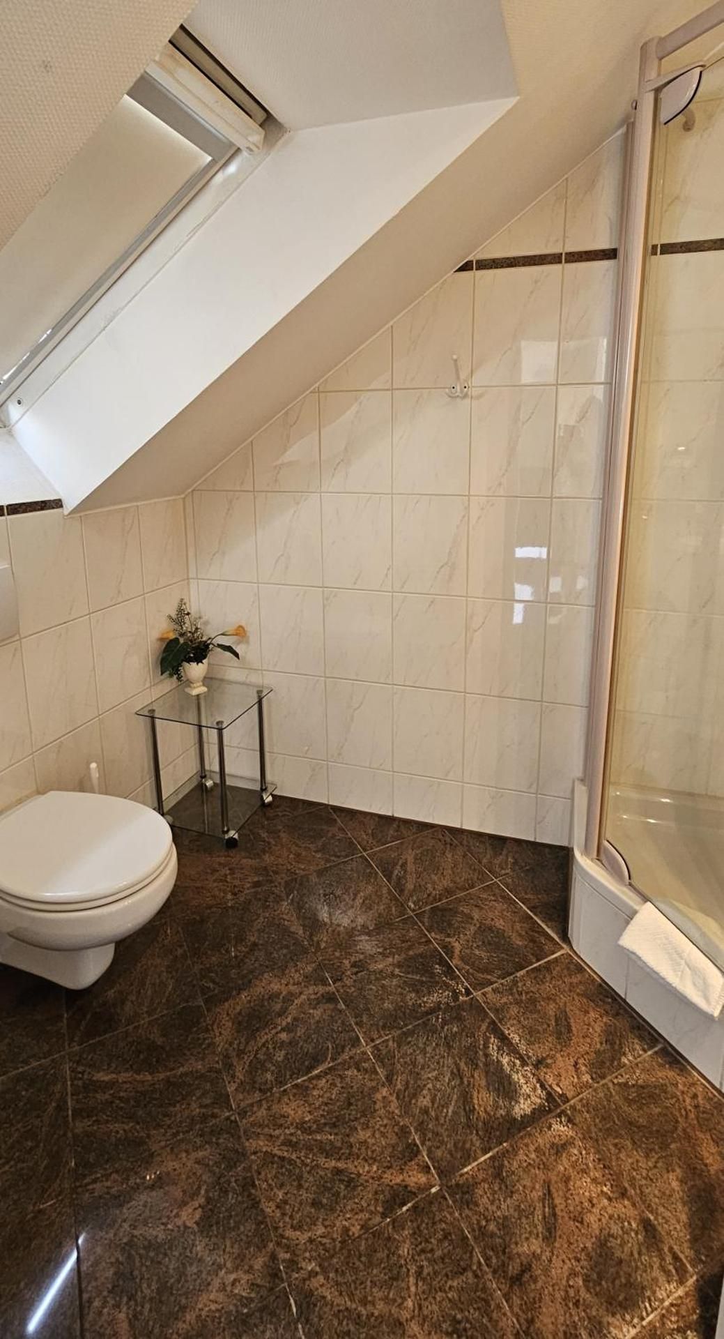 Small Single Room