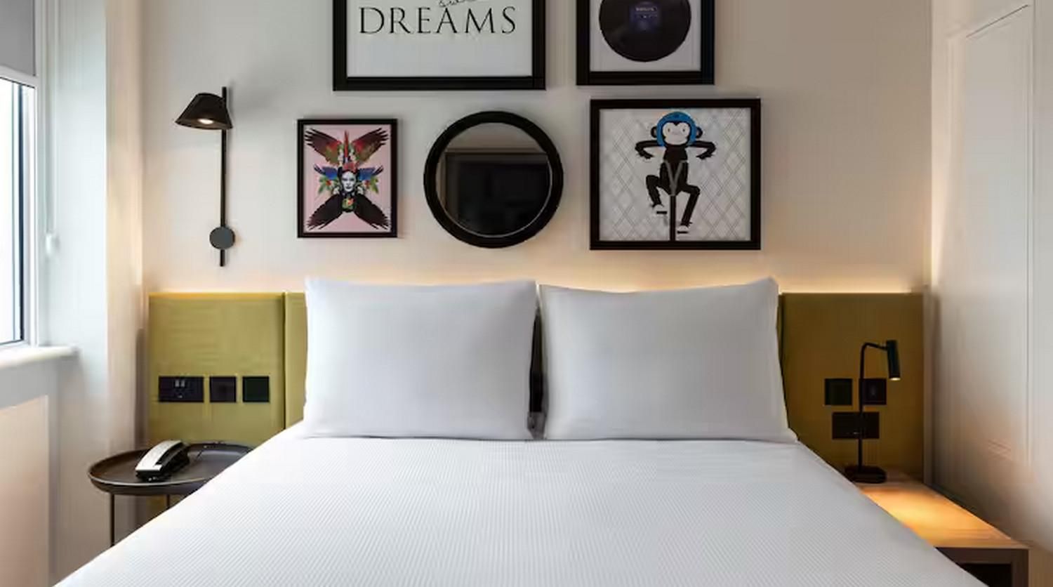 Queen Room with Sofa Bed