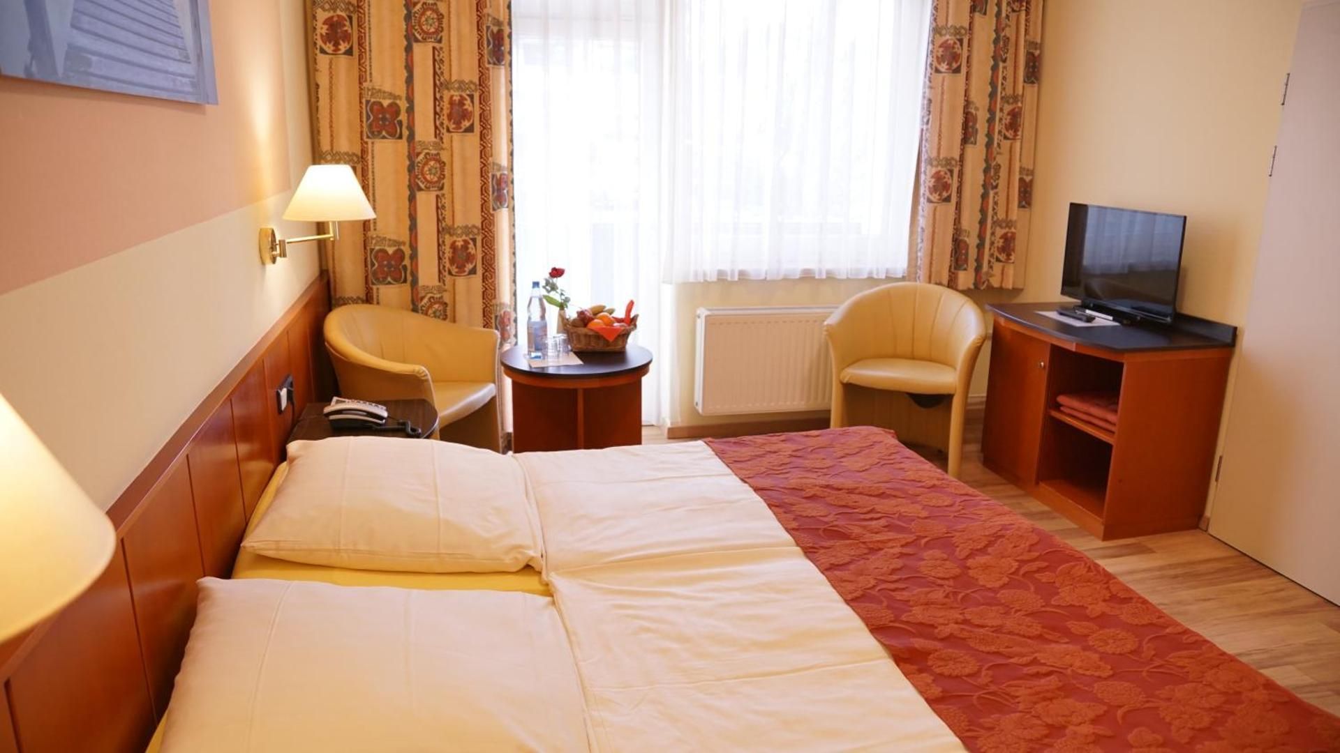 Double Room with Private Bathroom