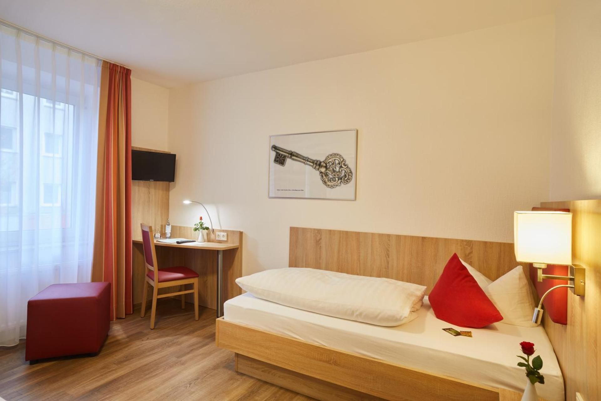 Standard Single Room