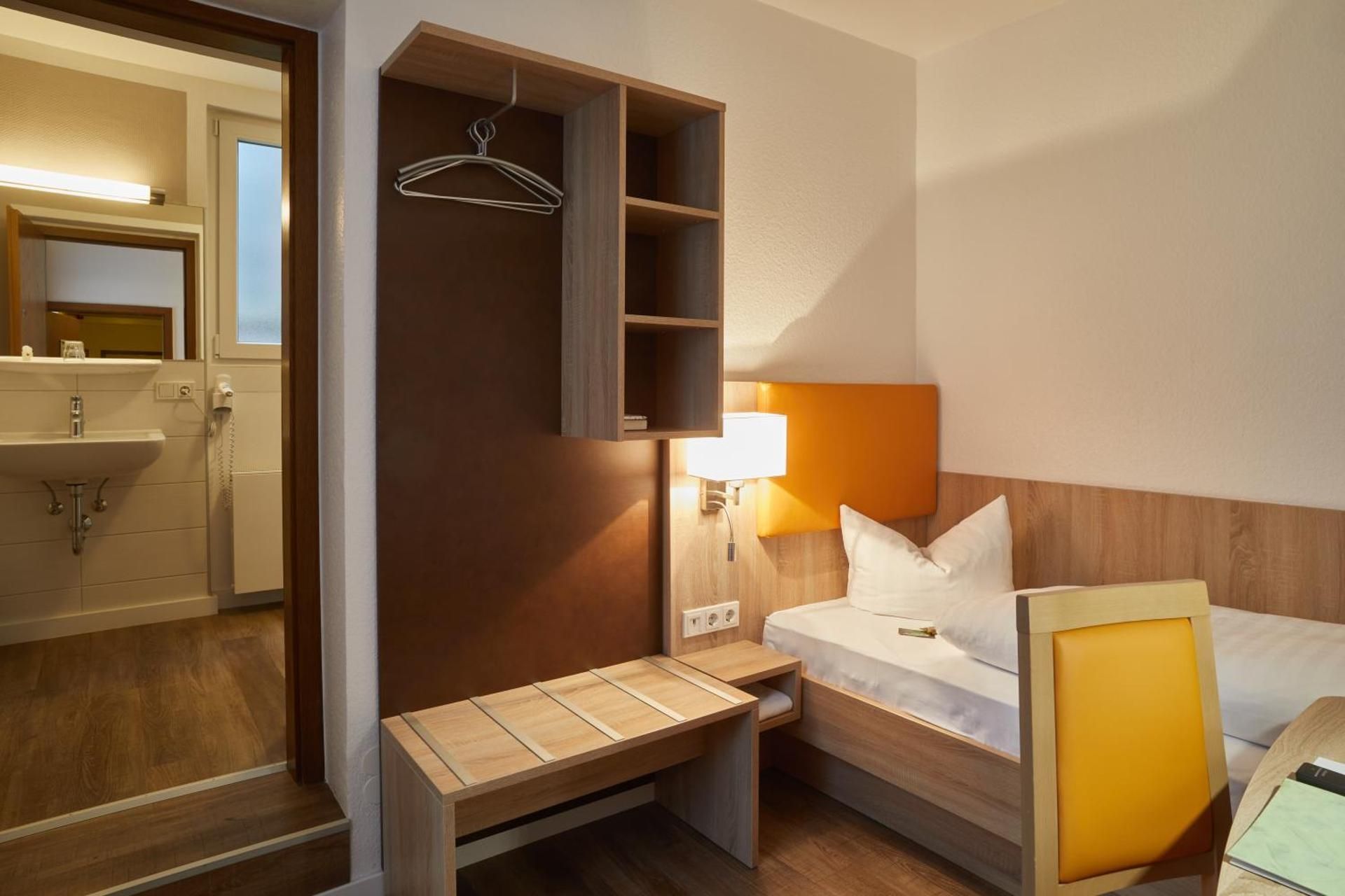 Economy Single Room