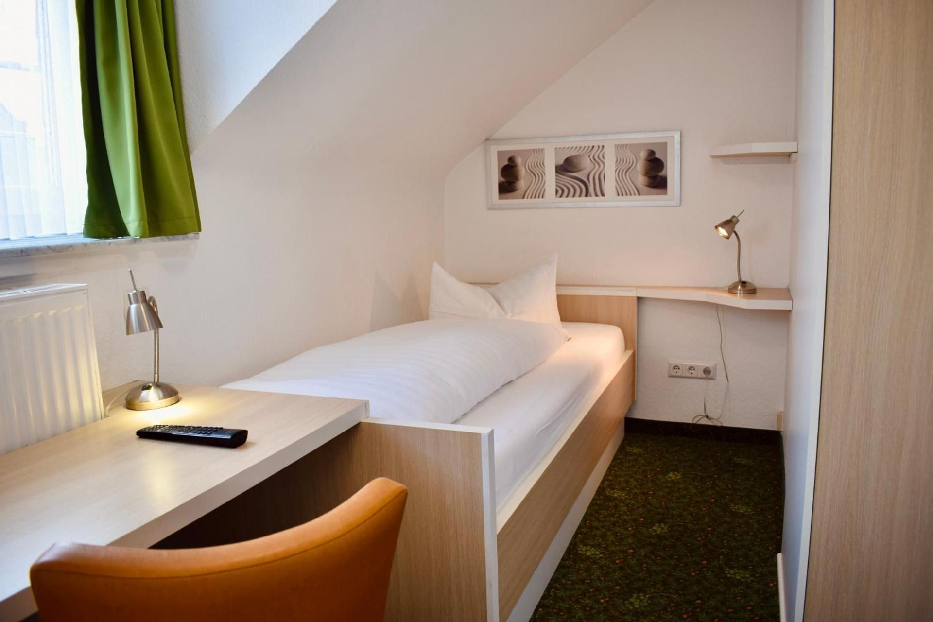 Small Single Room
