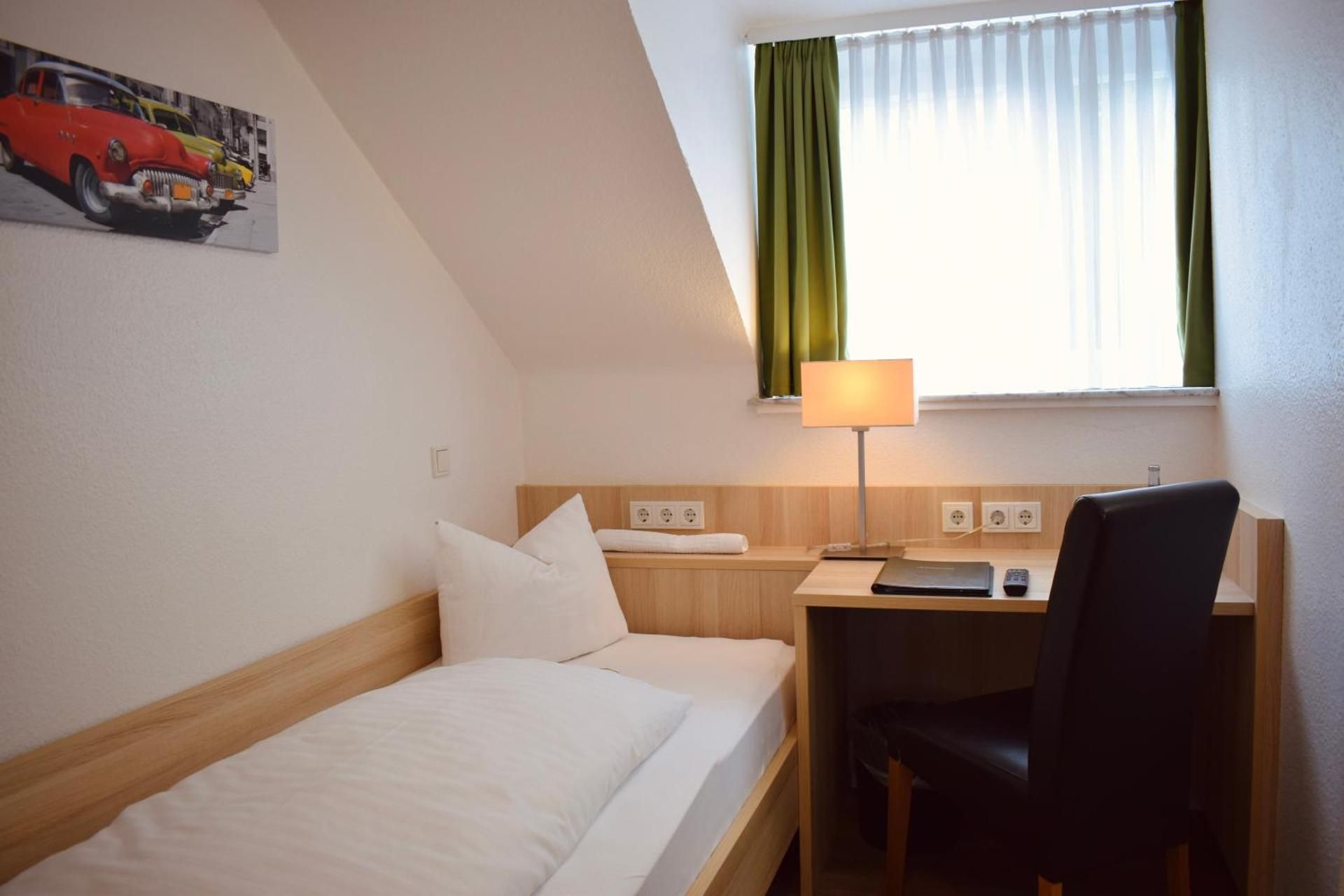 Small Single Room