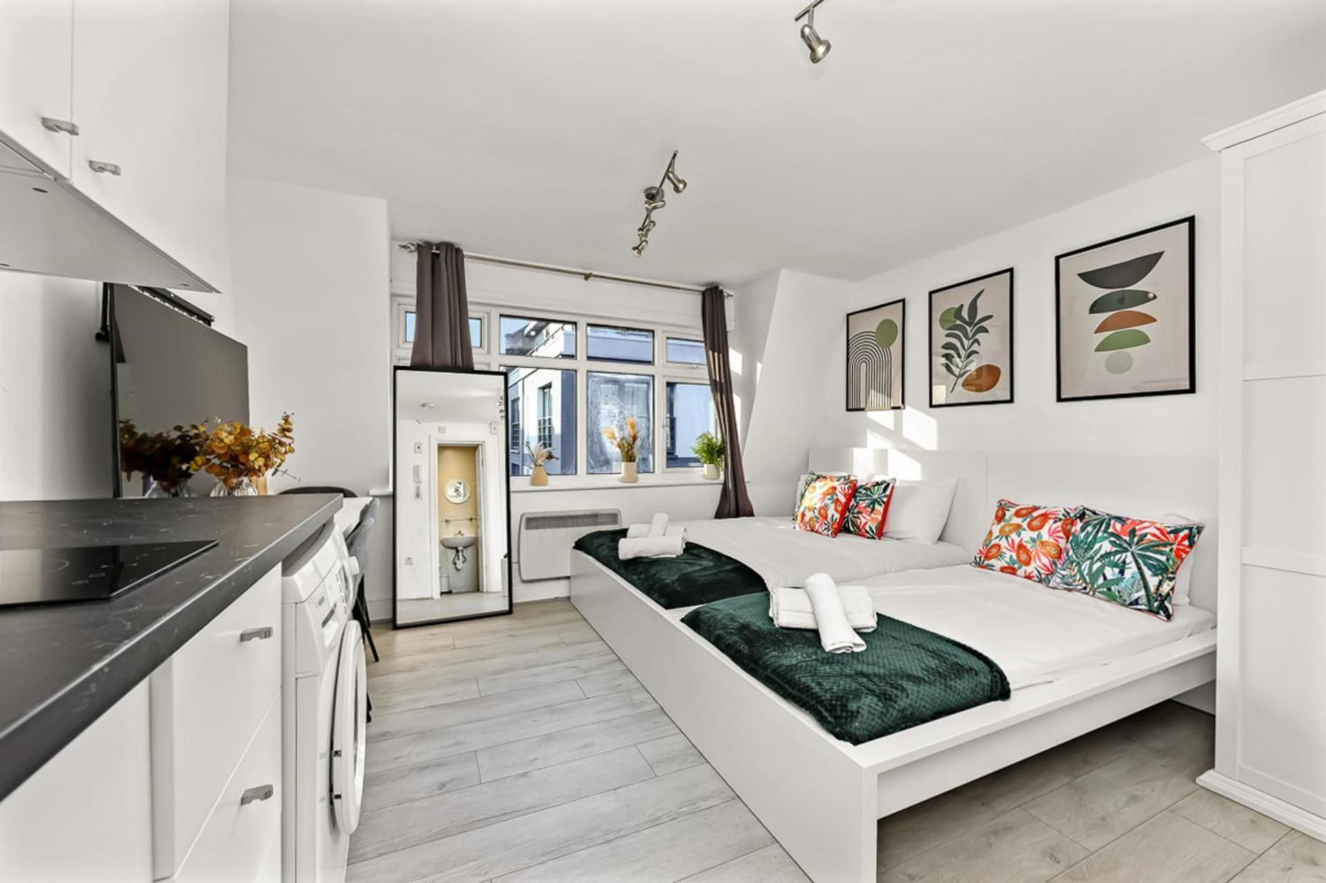 One-Bedroom Standard Apartment