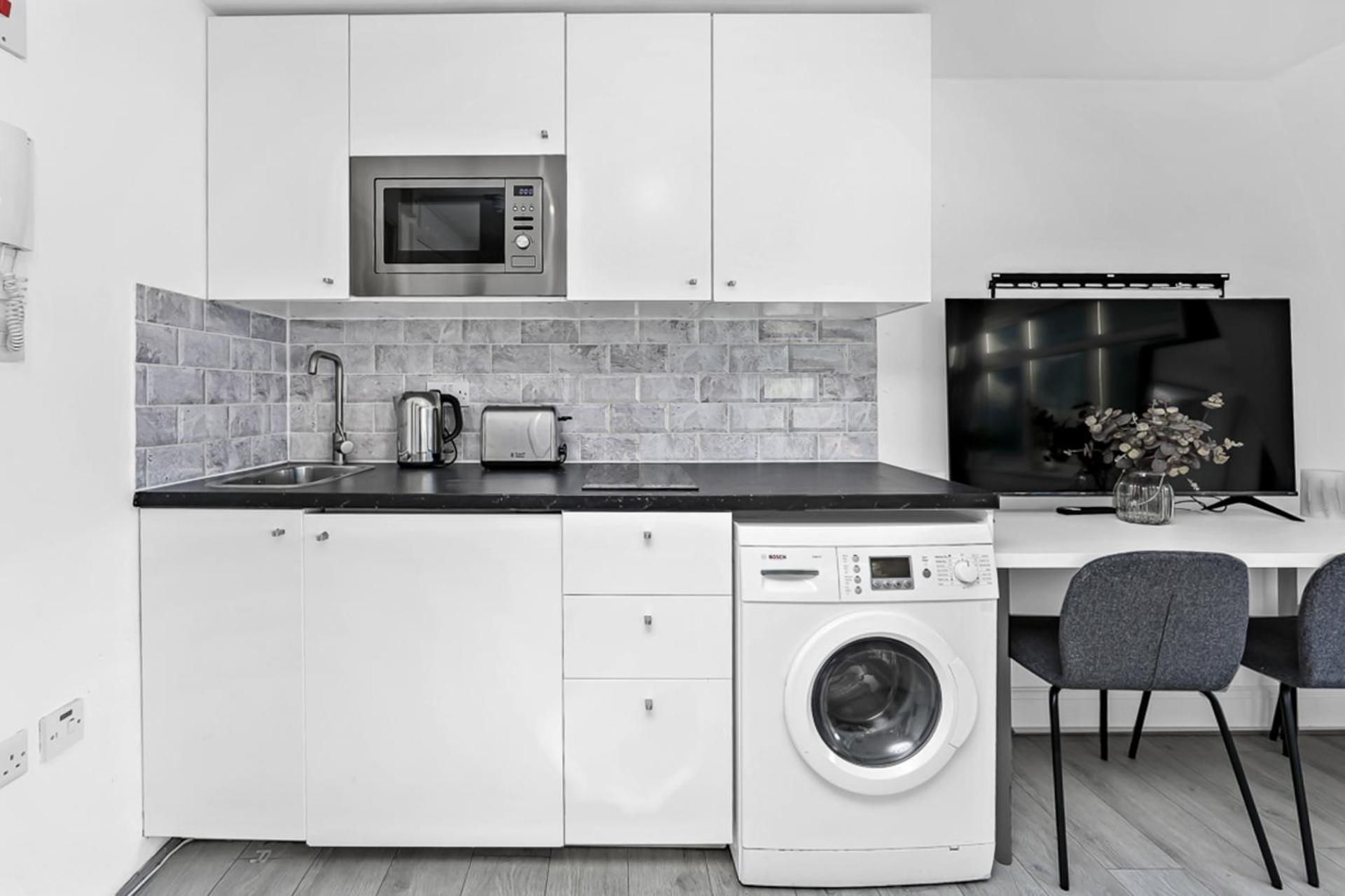 One-Bedroom Standard Apartment