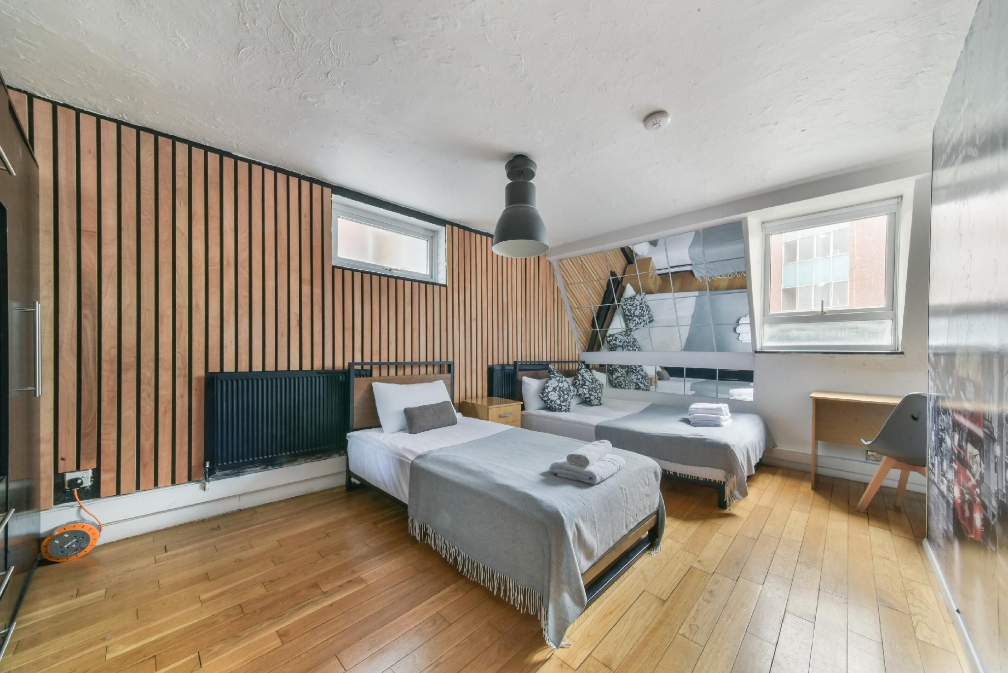HATTON FLAT 4