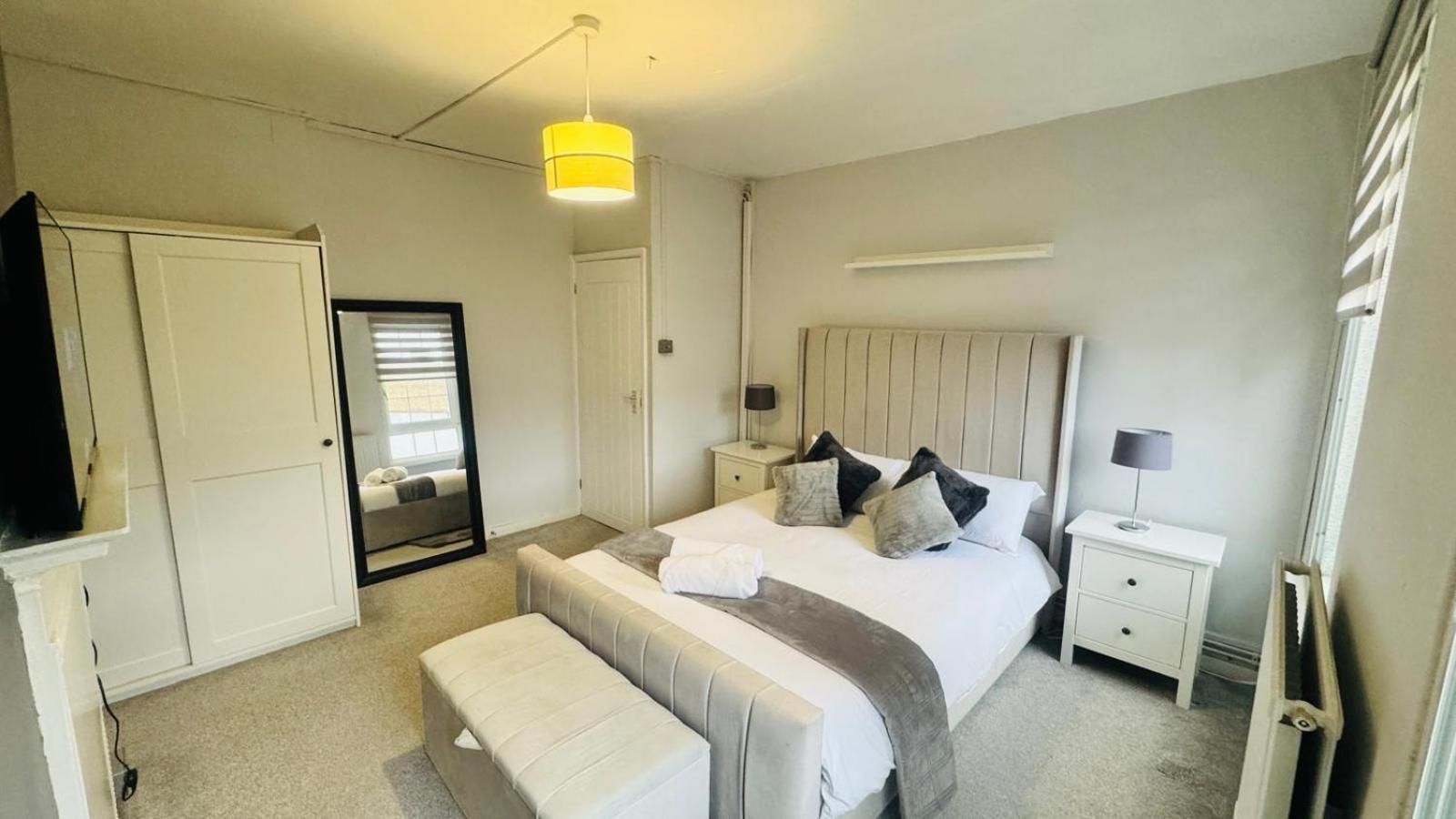 Deluxe King Room