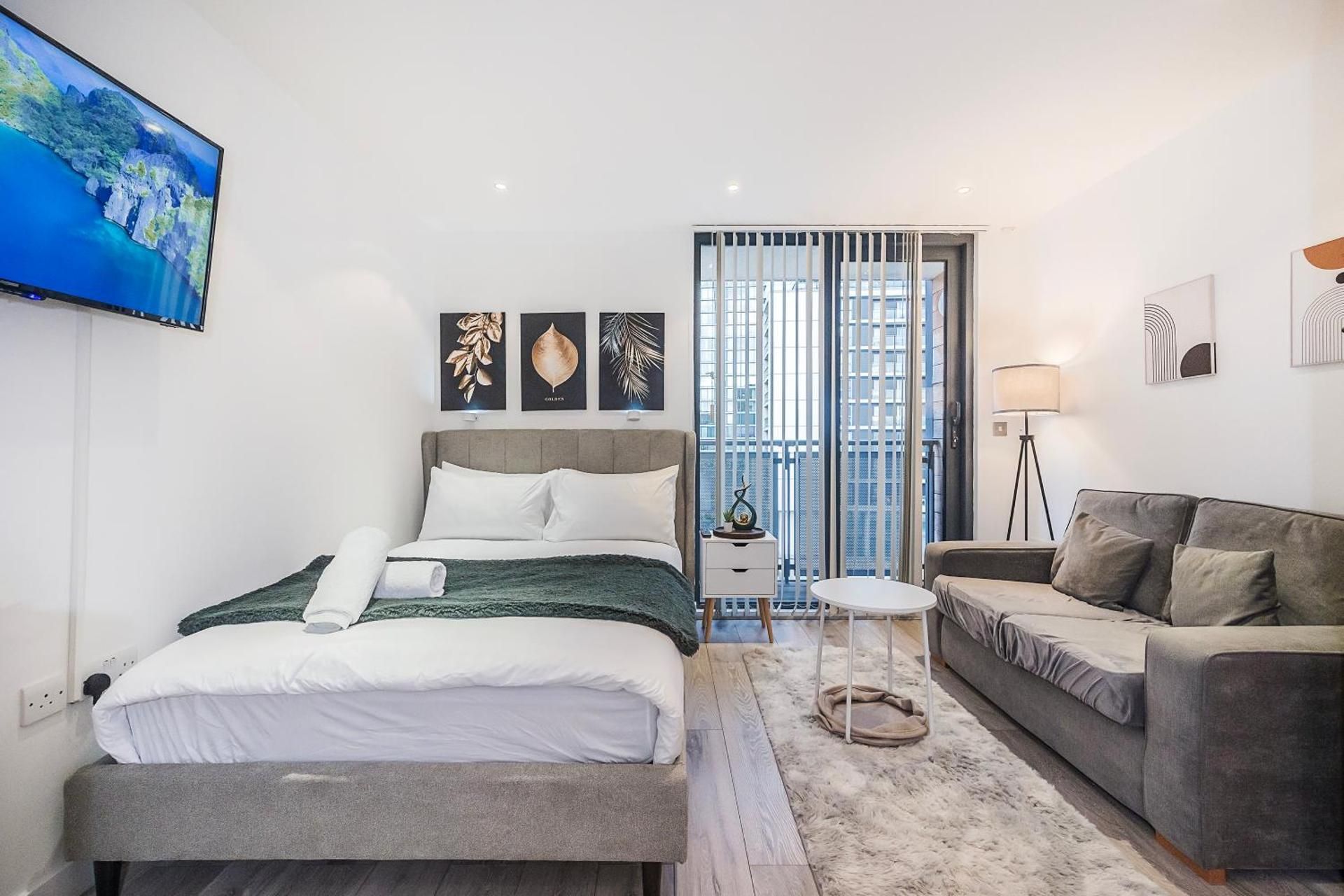 One-Bedroom Apartment