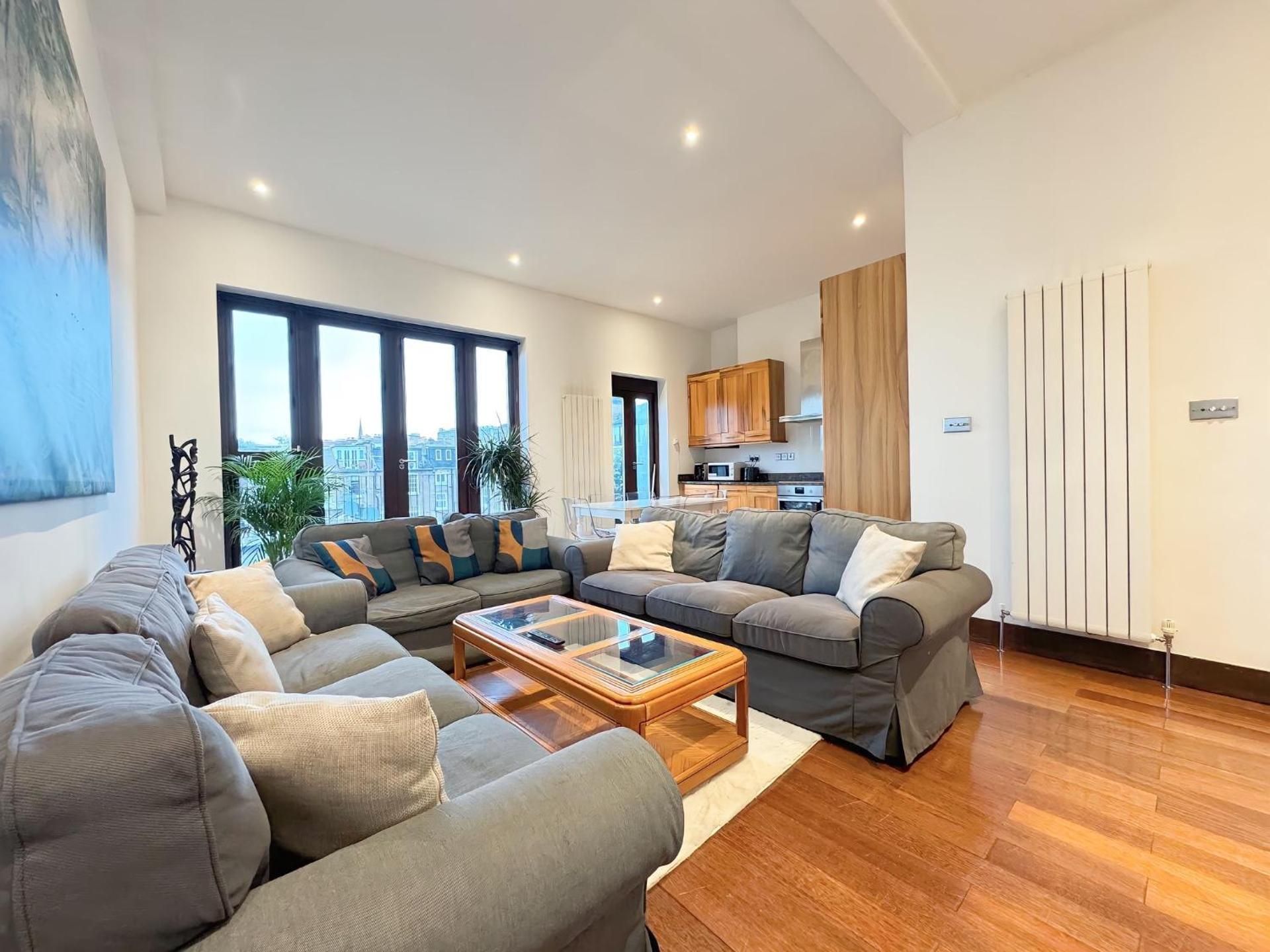 Three-Bedroom Apartment with Balcony