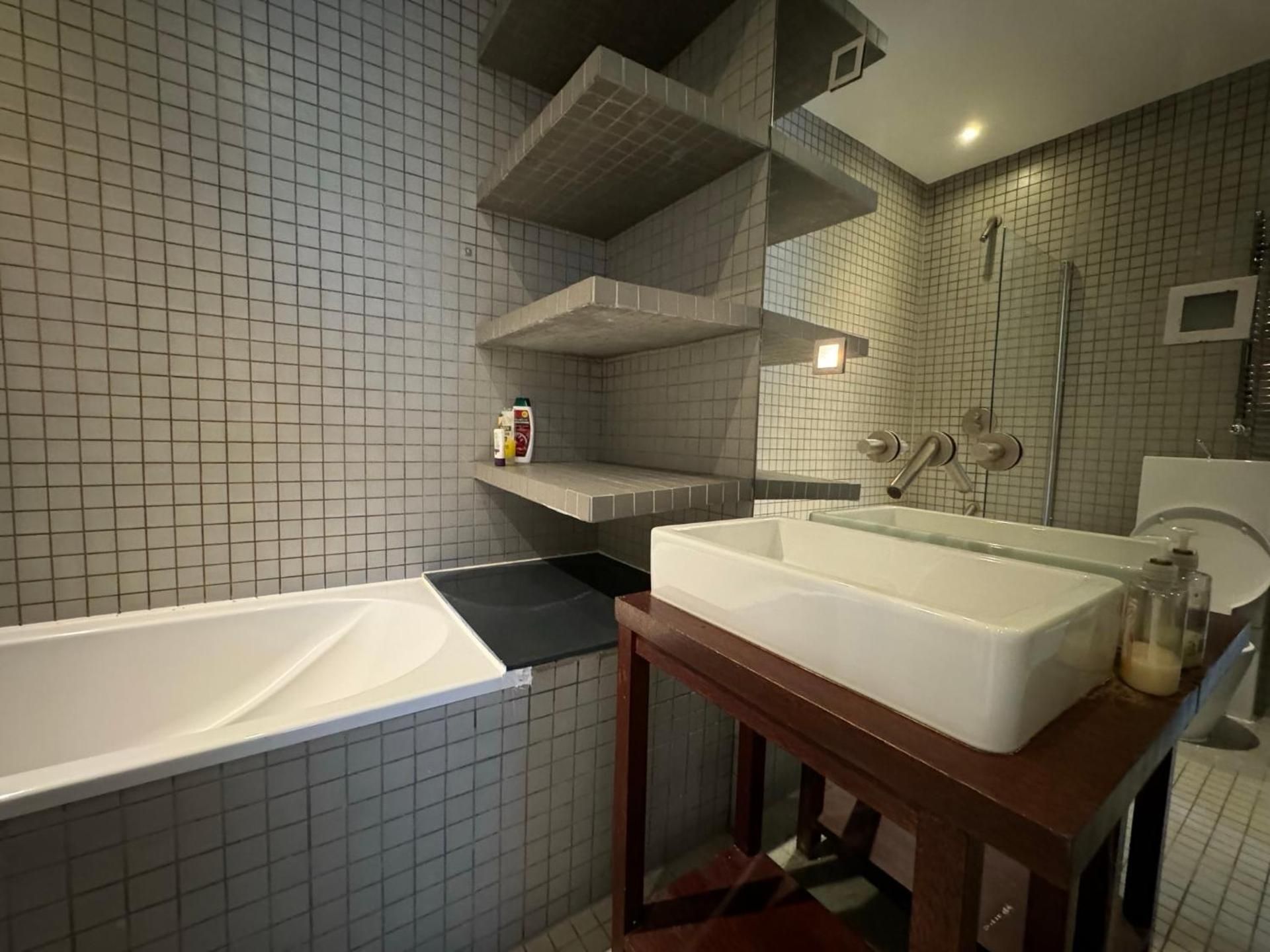 Three-Bedroom Apartment with Balcony