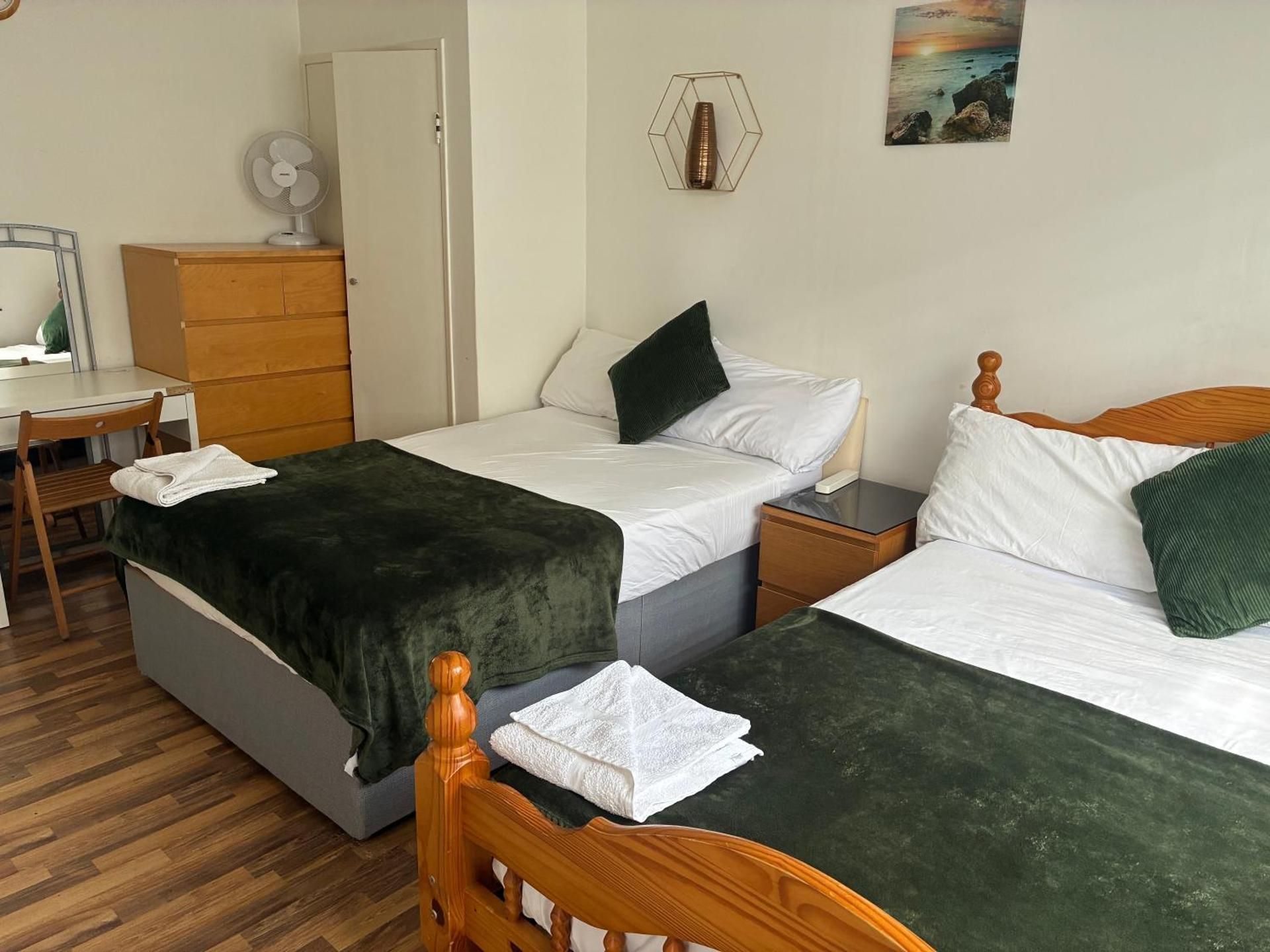 Quadruple Room with Shared Bathroom