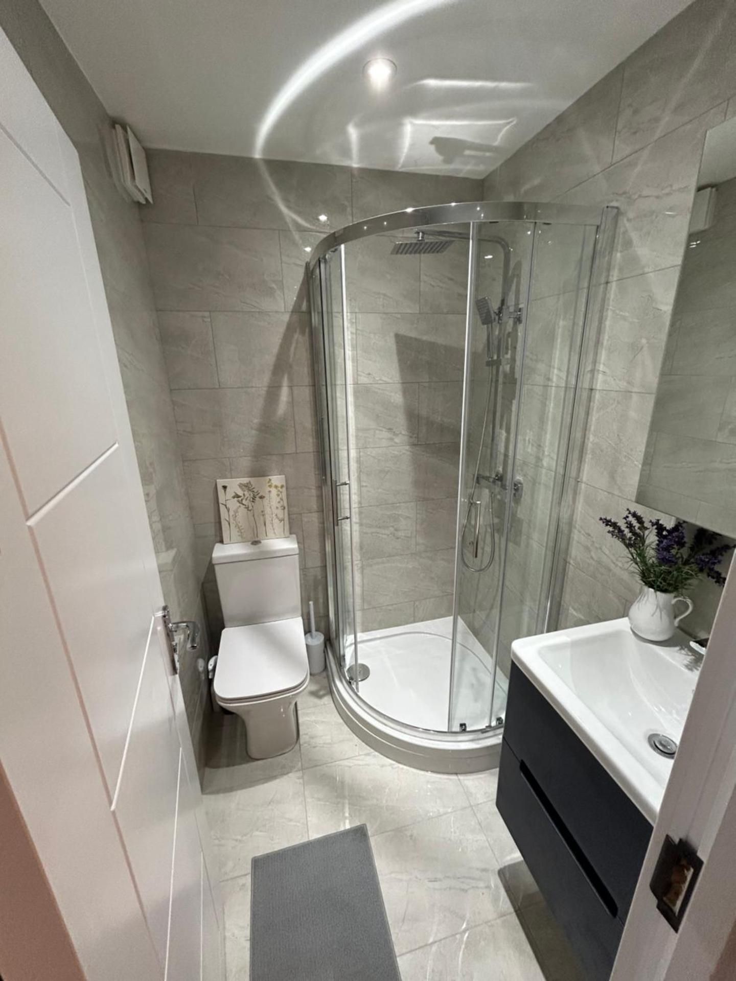 Quadruple Room with Private Bathroom