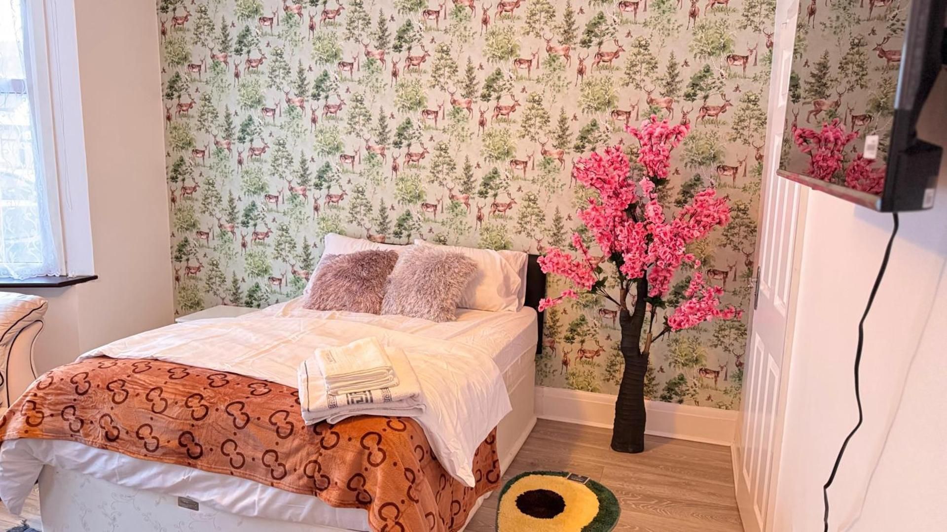 Panthea Home