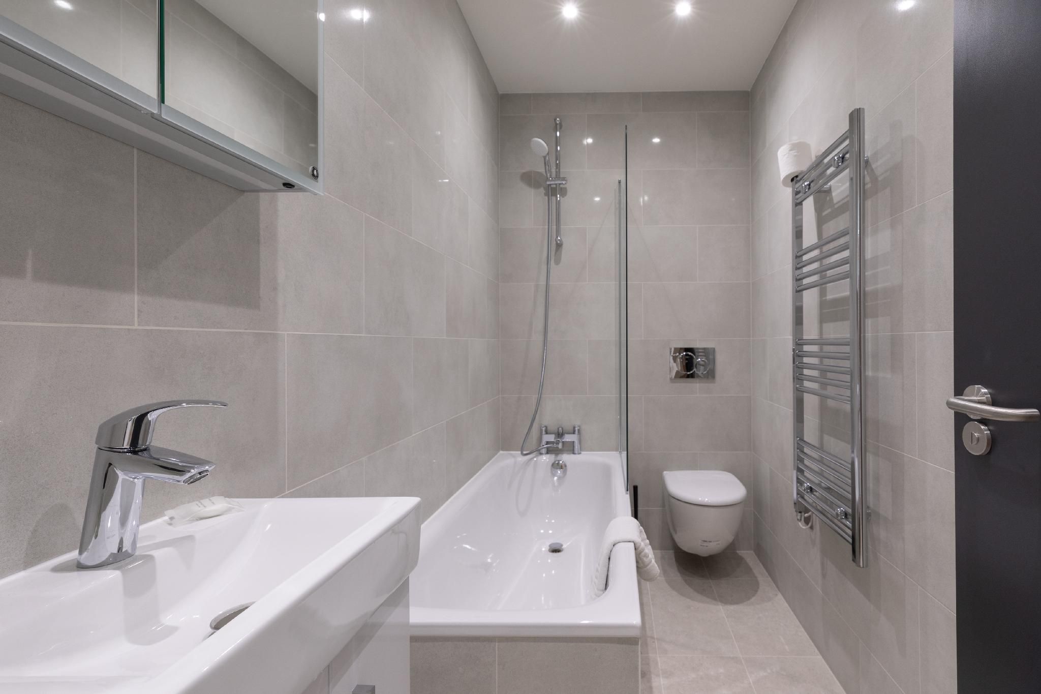 1-Bedroom Apartment