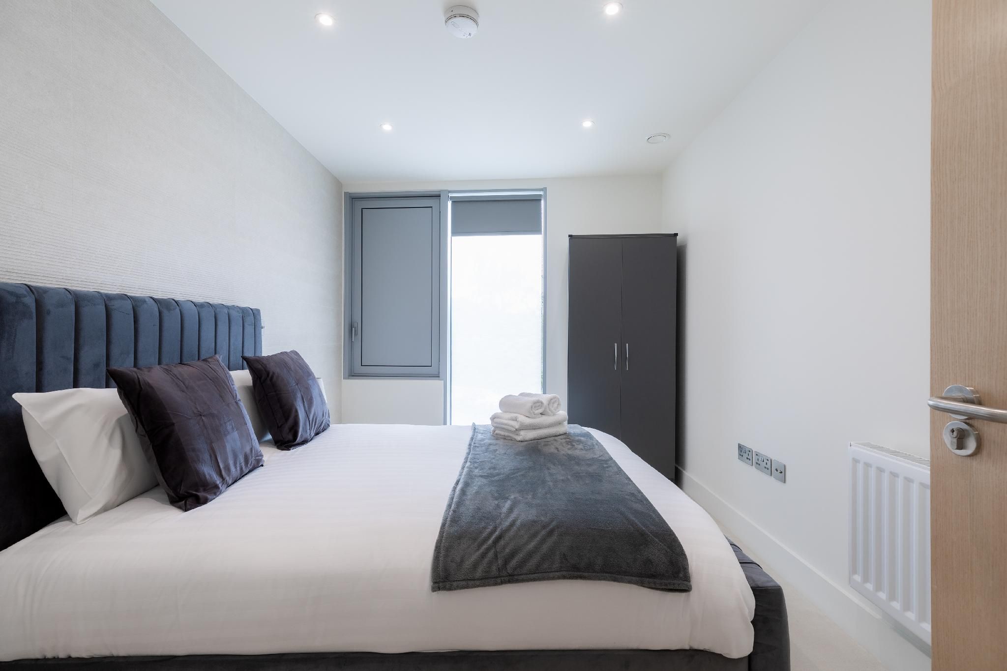 1-Bedroom Apartment