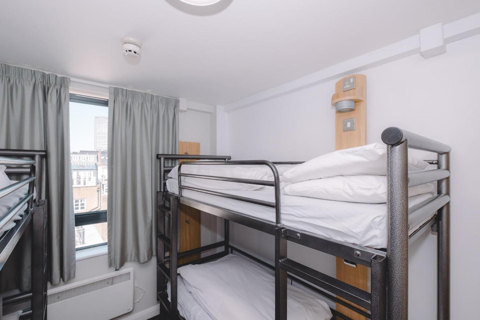 Bed in 4-Bed Mixed Dormitory Room