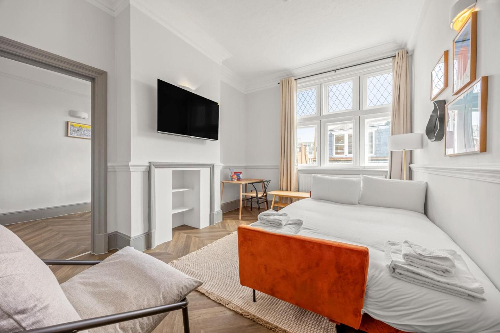 The Orchestra Loft - 2 Bed Apartment