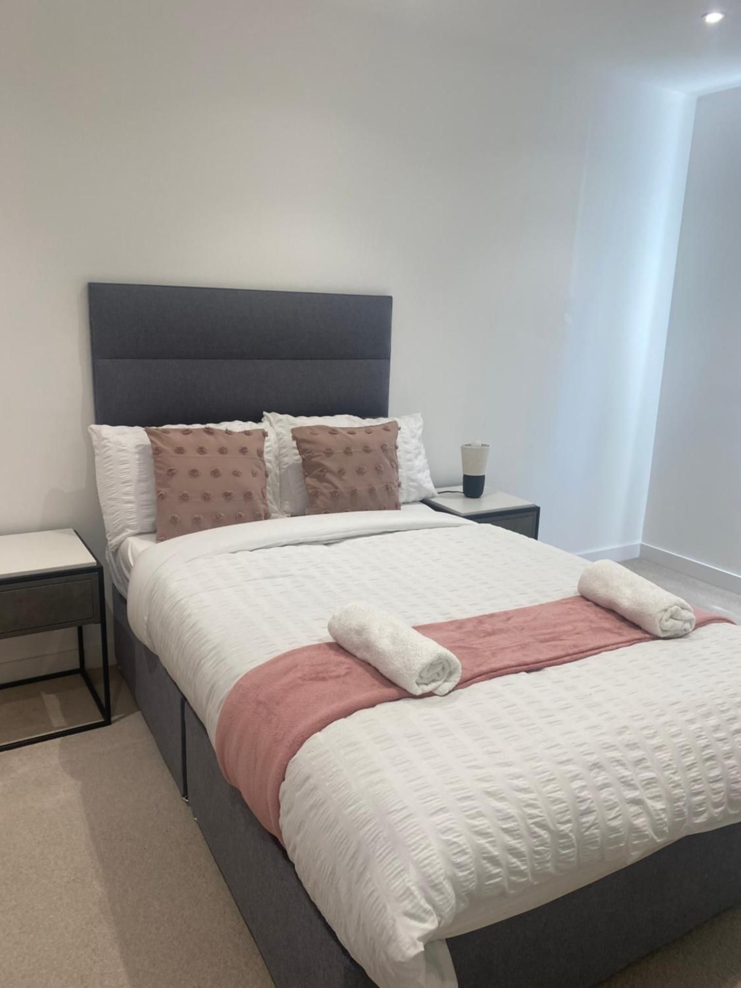 Deluxe Double Room with Shower