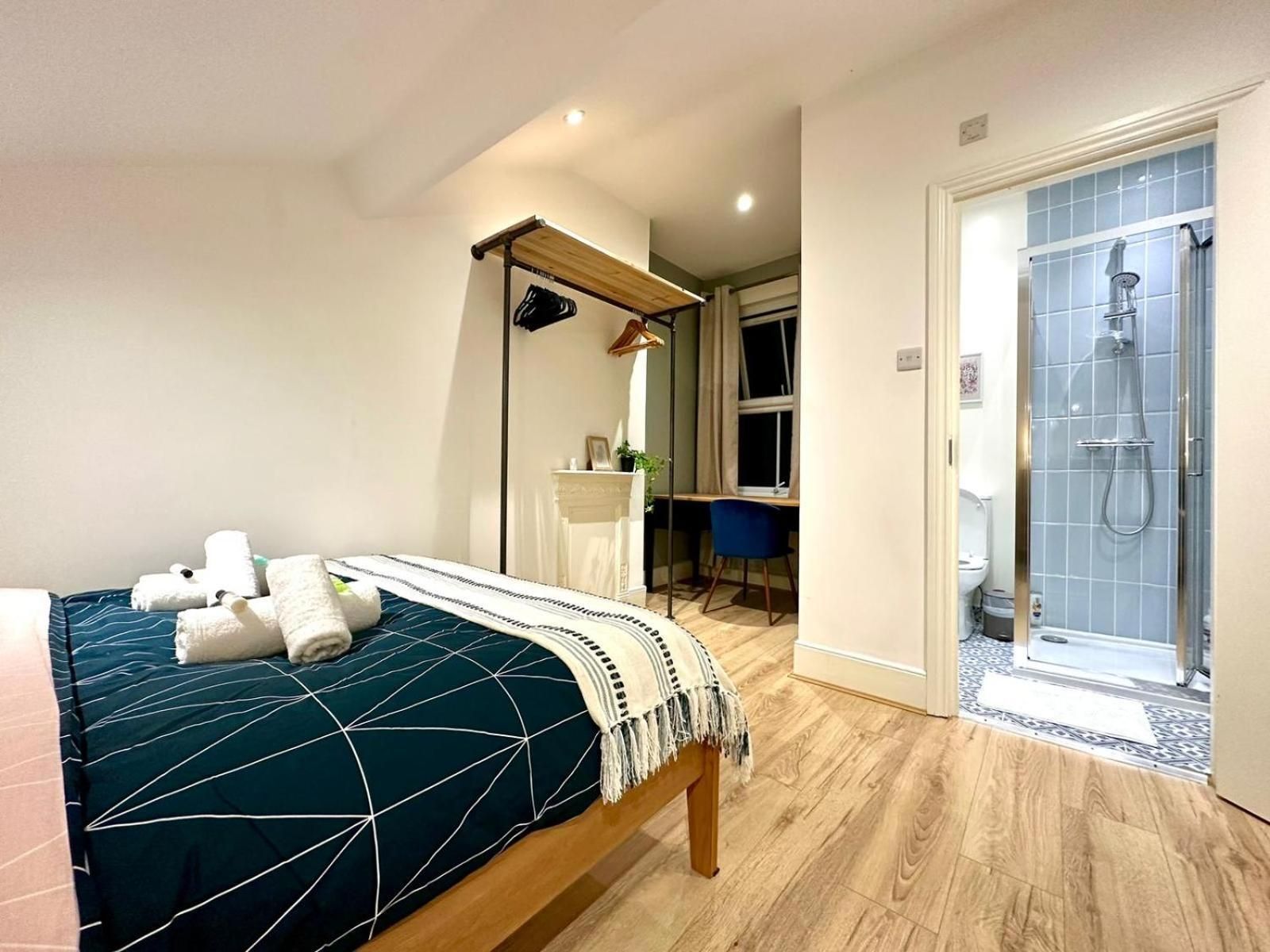 Quadruple Room with Bathroom