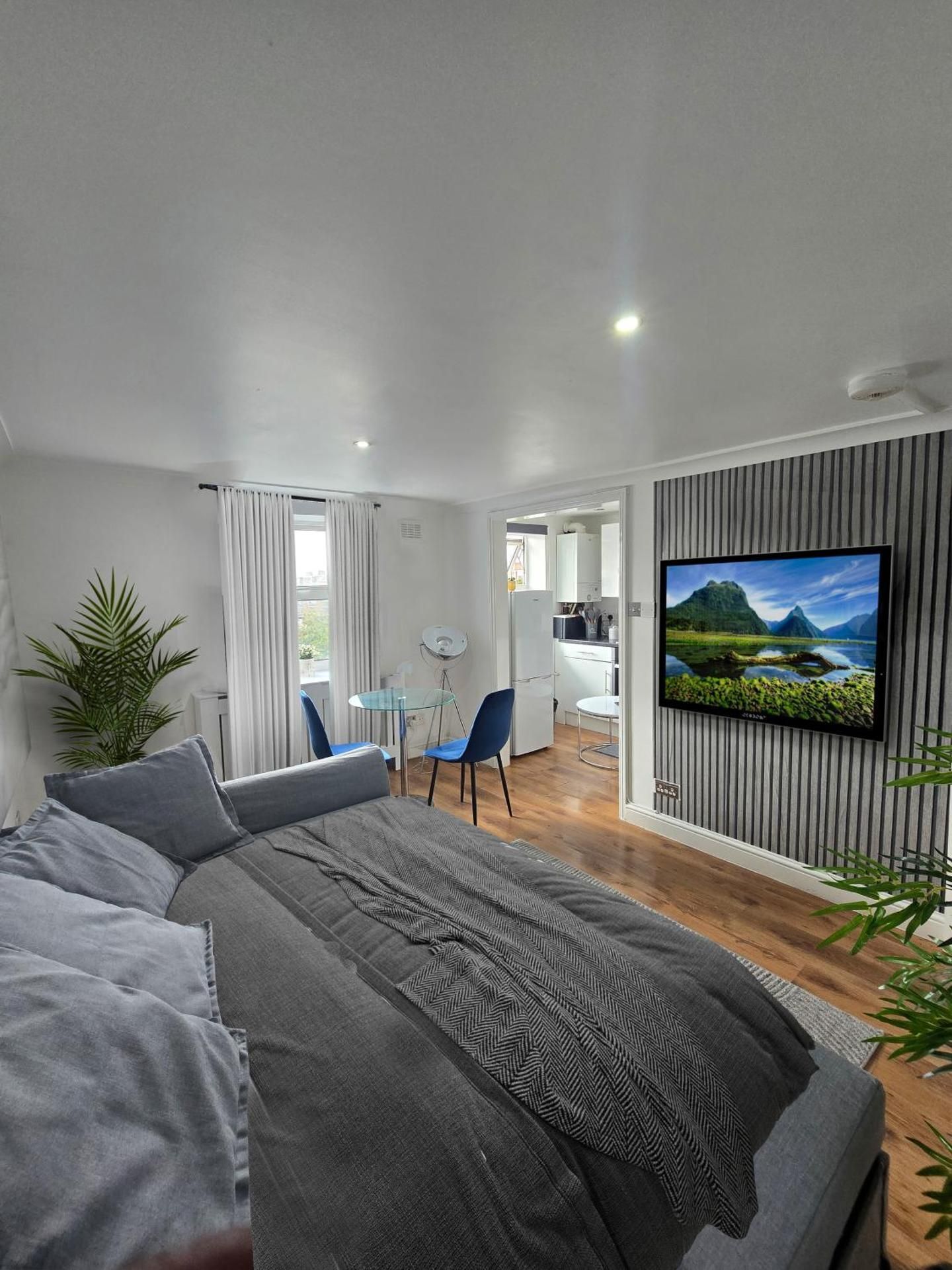 One-Bedroom Standard Apartment