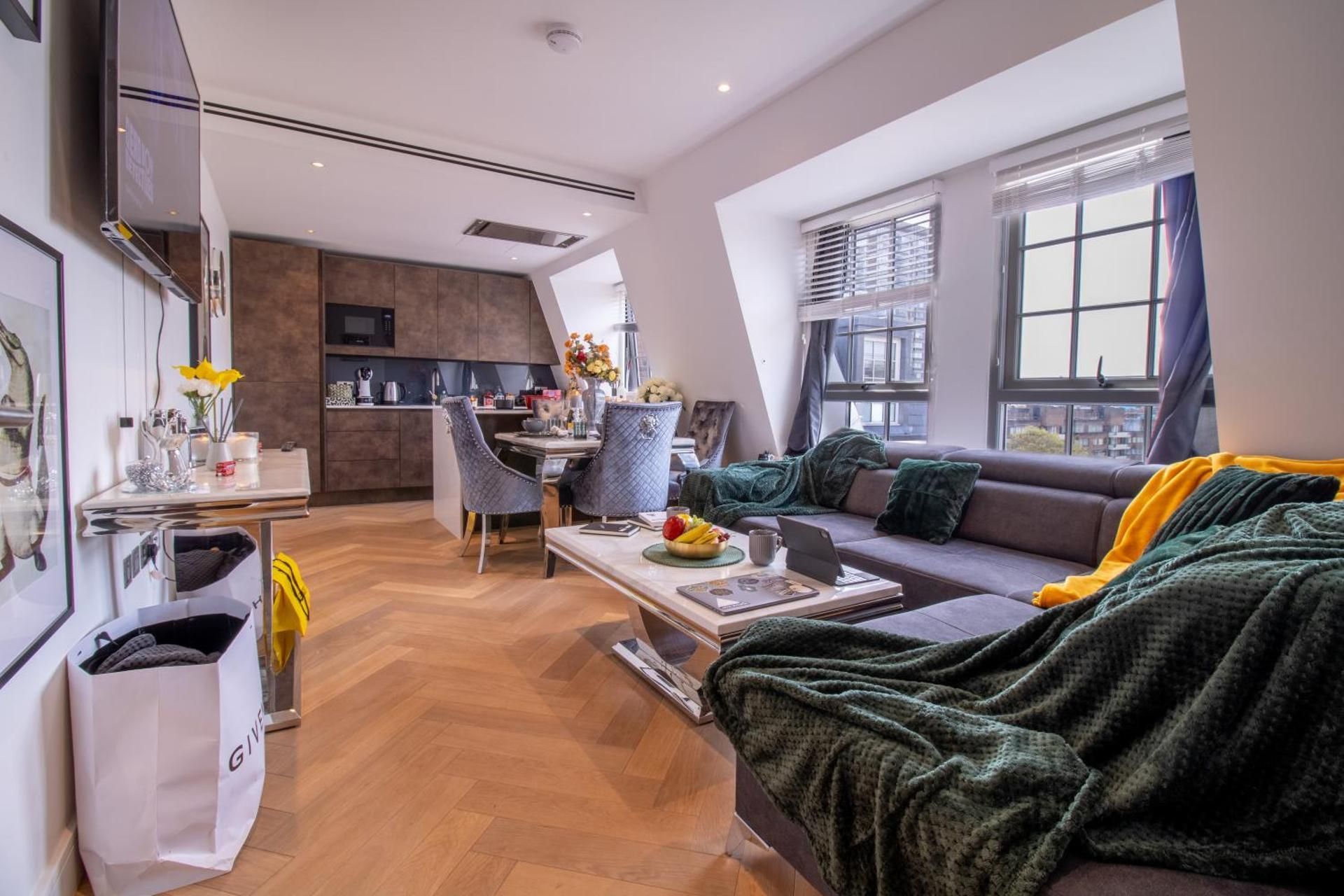 One-Bedroom Apartment