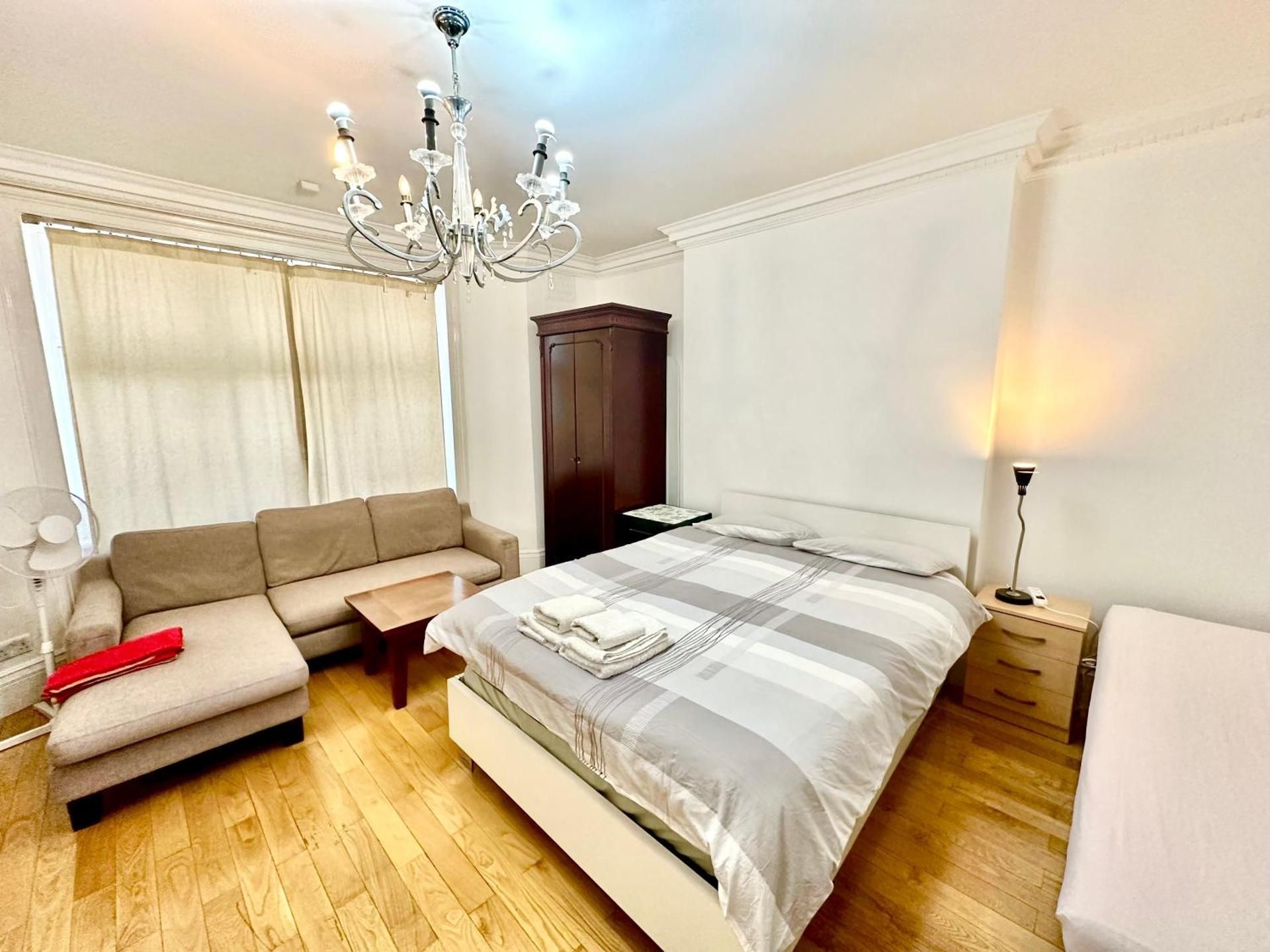 Quadruple Room with Bathroom