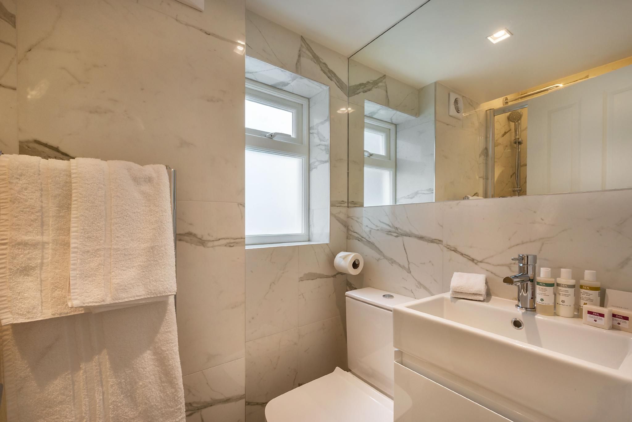 1 Bedroom 1 Bathroom