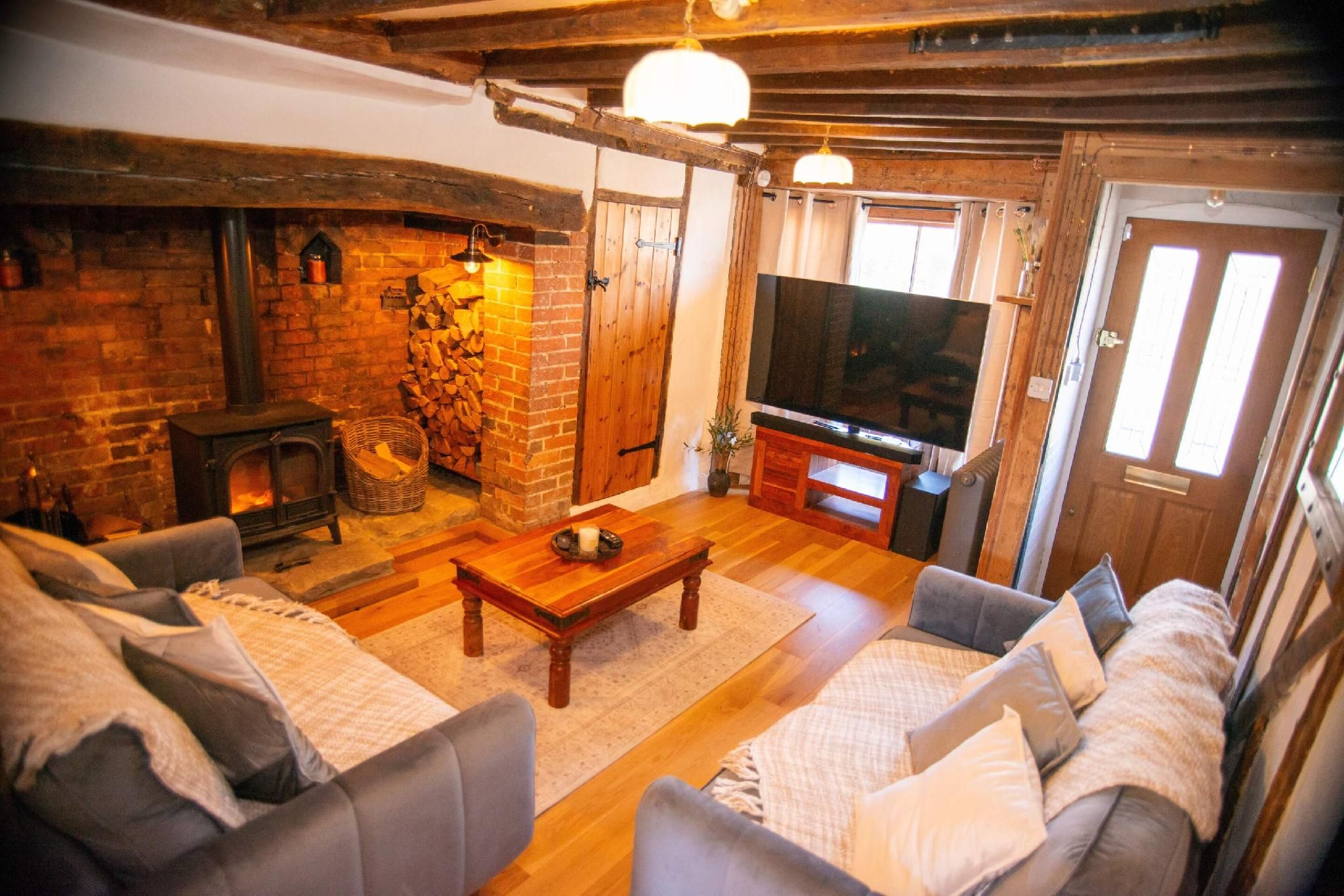 Ye Olde Cottage