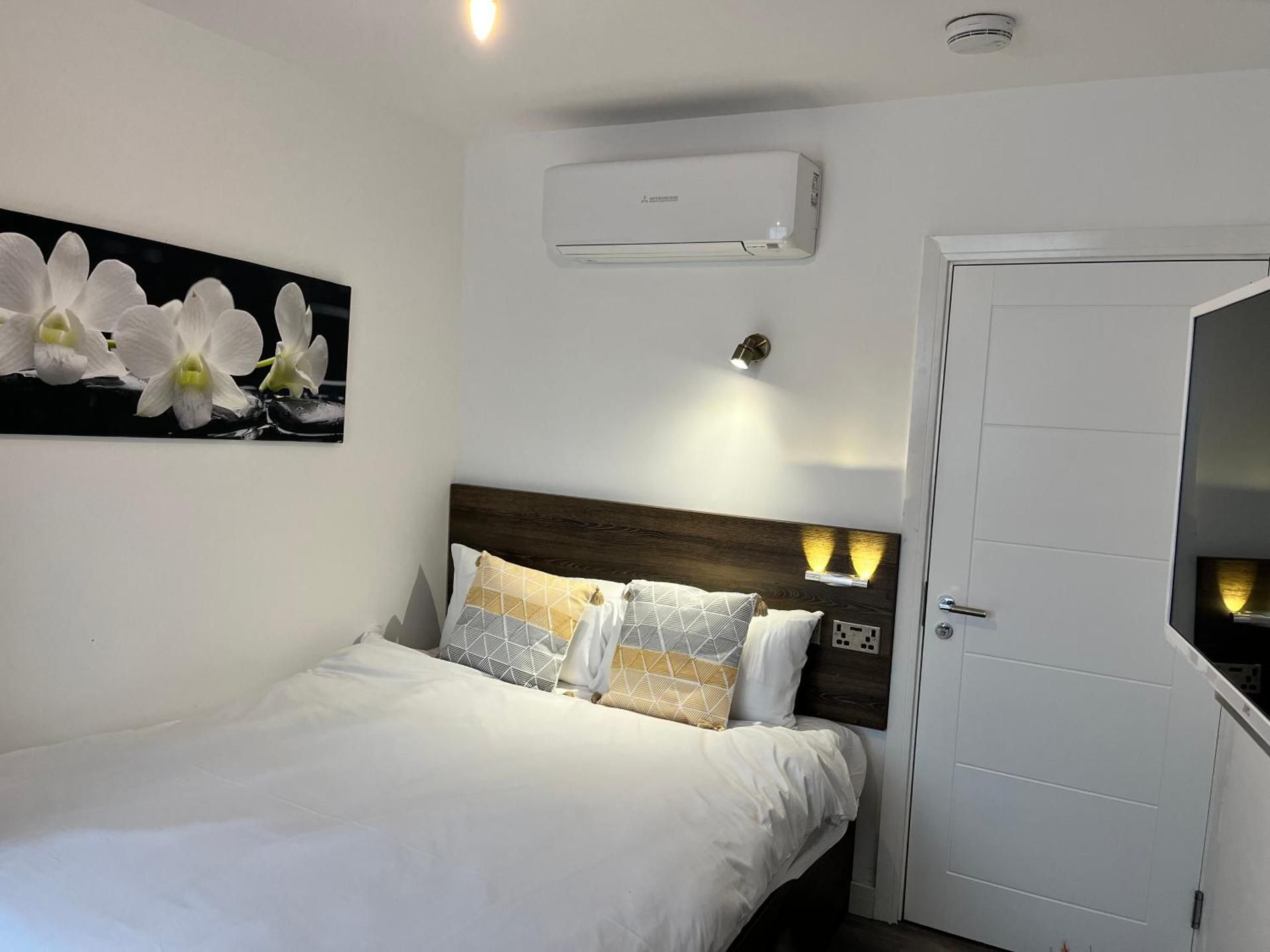 Single Room With Private Bathroom