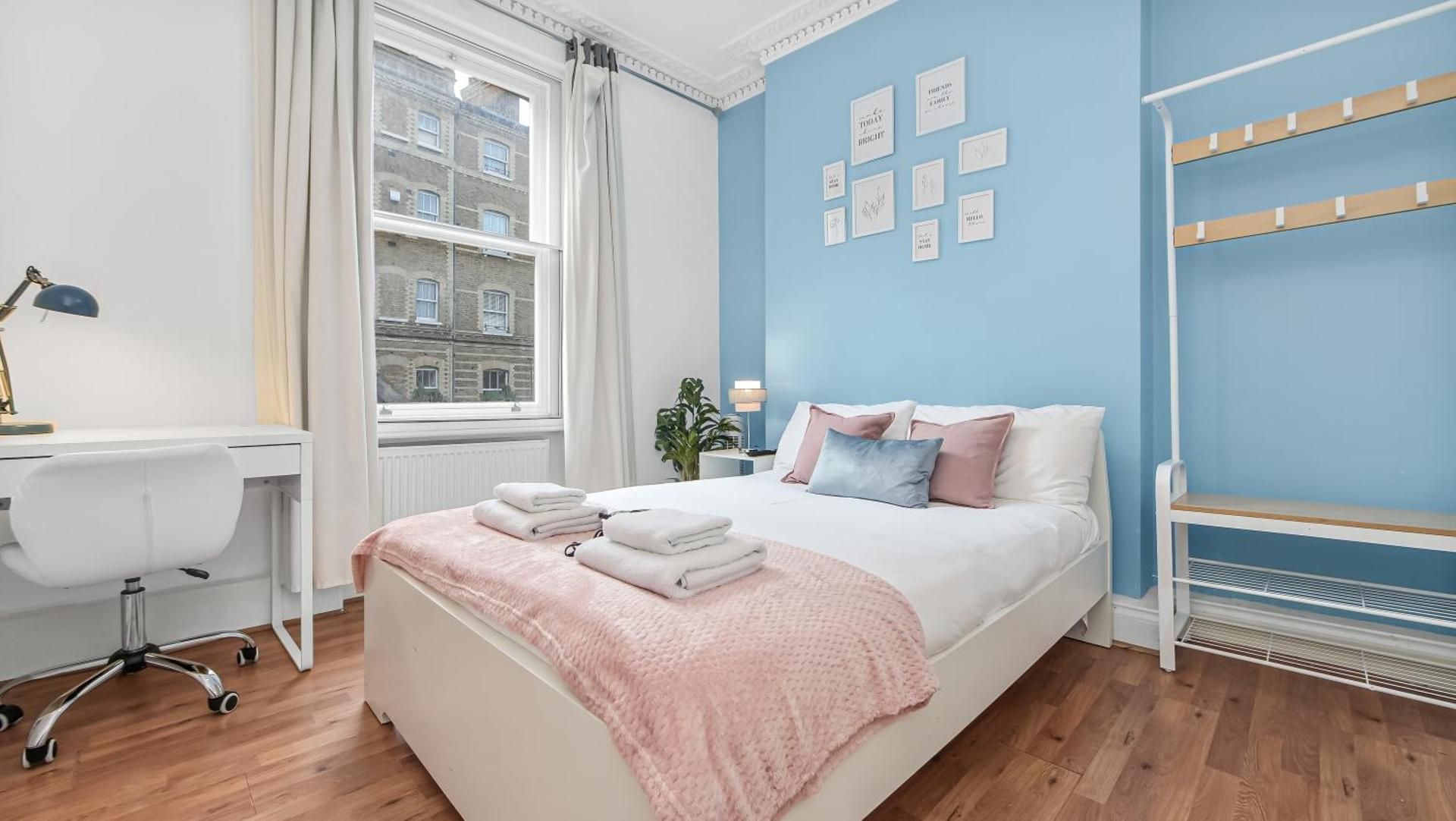 Double Room with Shared Bathroom