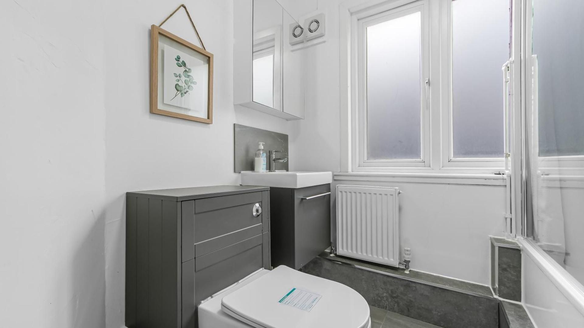 Economy Triple Room with Shared Bathroom