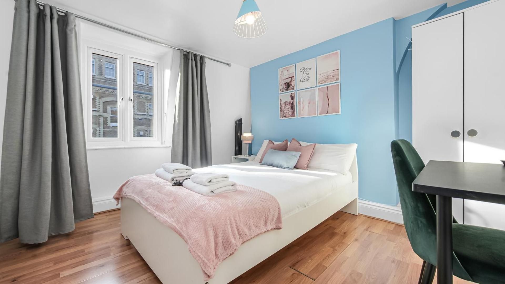 Double Room with Shared Bathroom