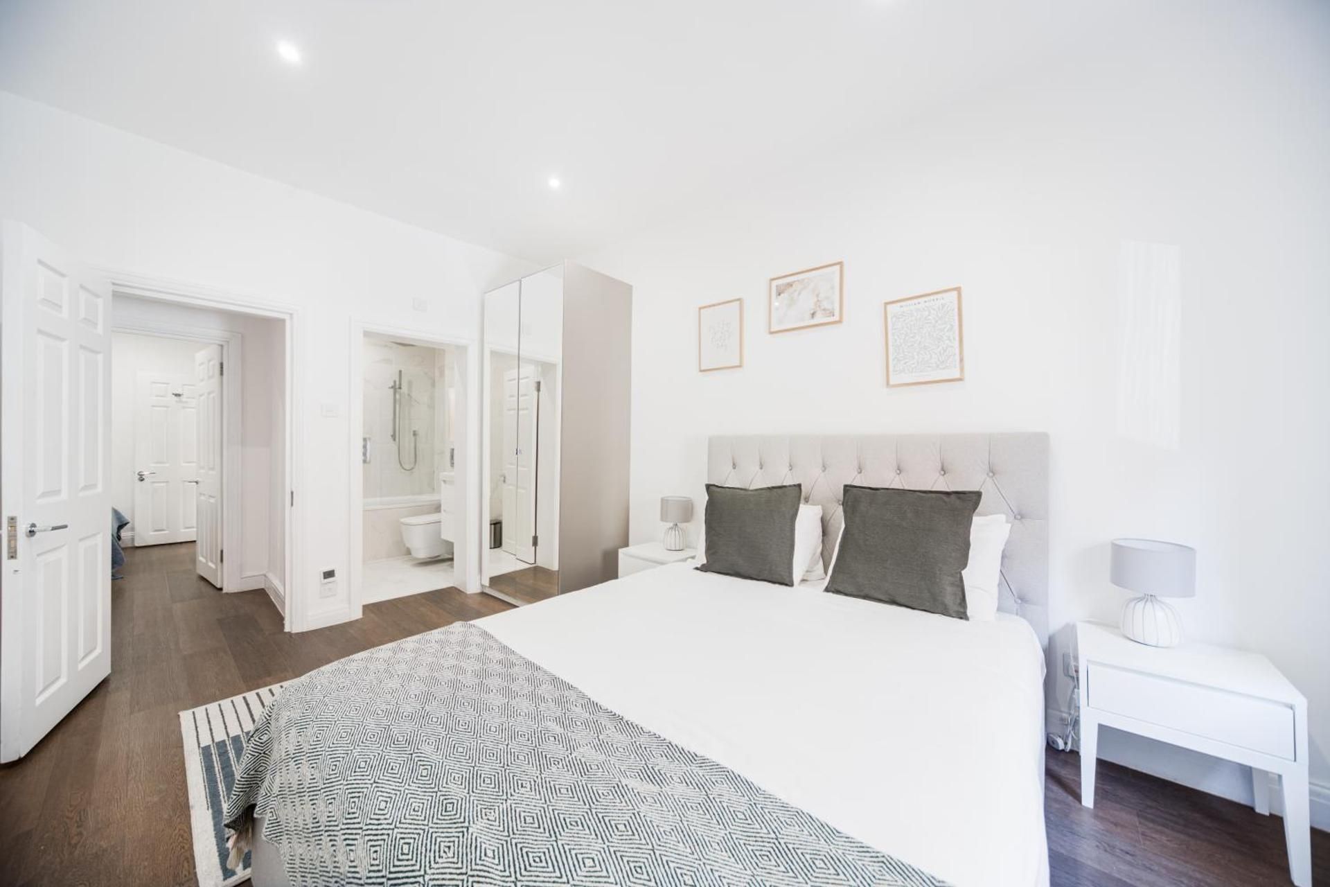 Superior Apartment