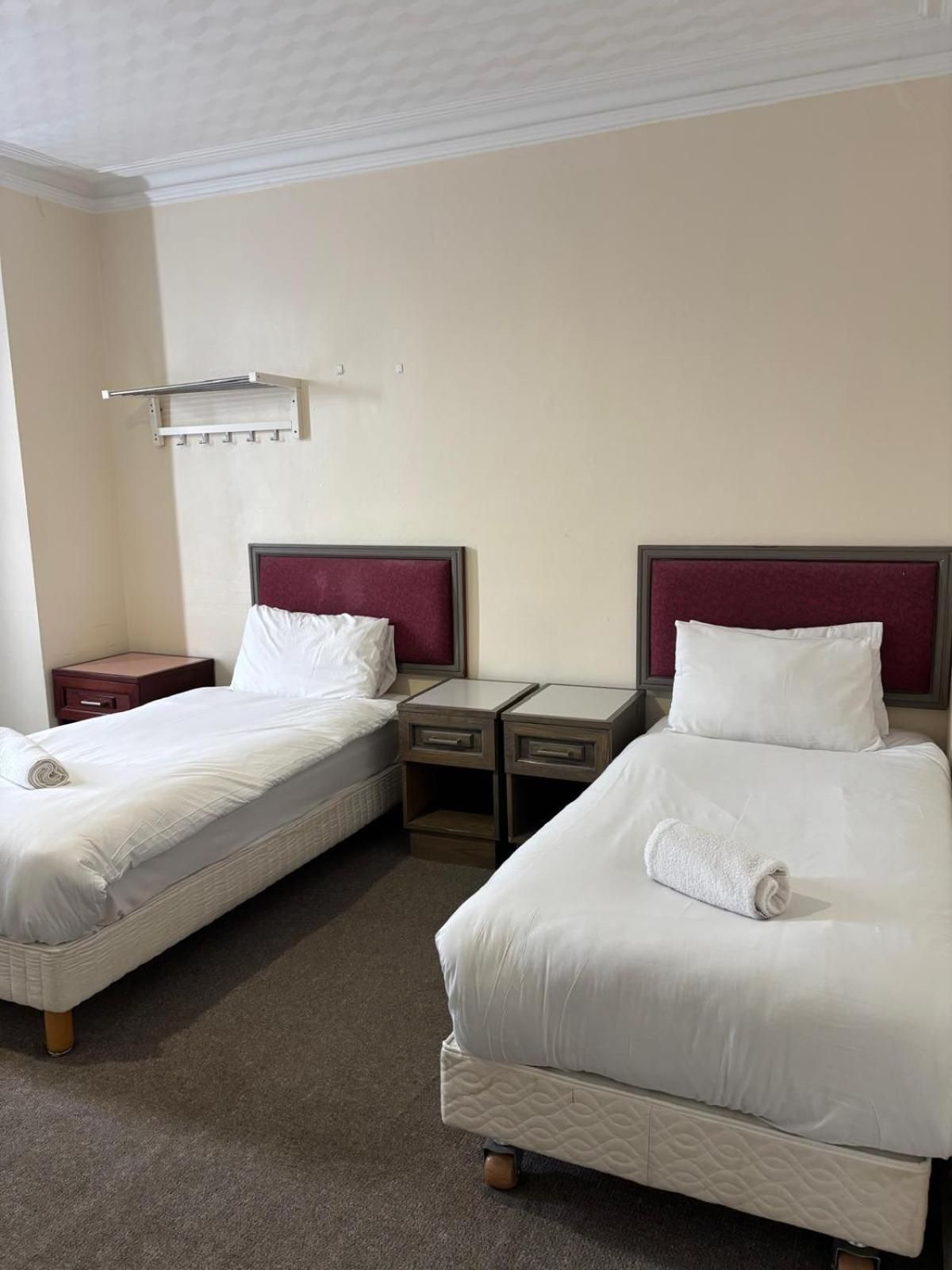 Ebers Hotel Basic Triple Room 3