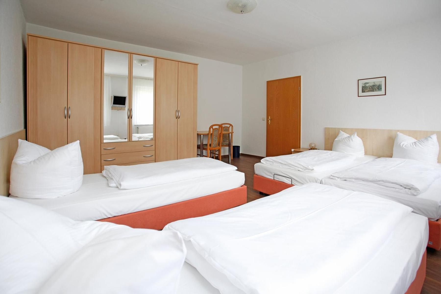 Hotel Heidenschanze Family Room (4 Adults) 2