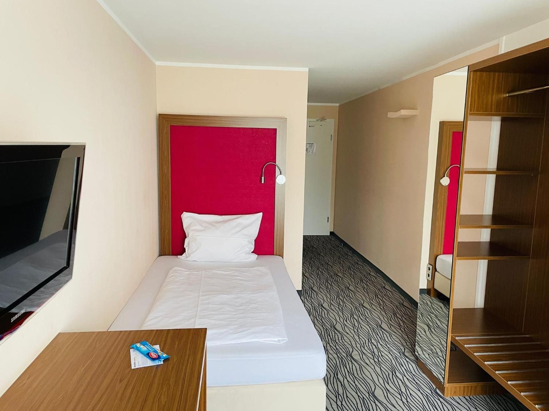 Point Hotel Apartments and Rooms