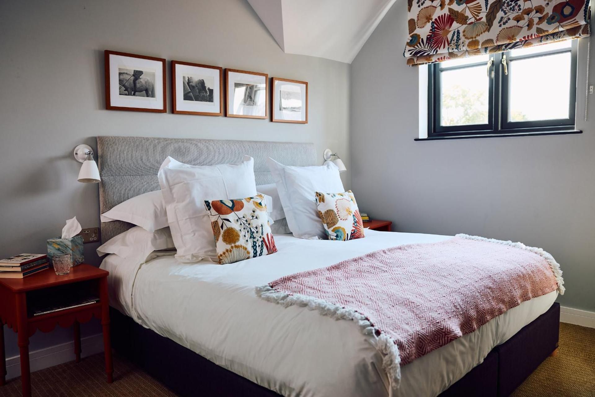 Deluxe Double Room with Shower