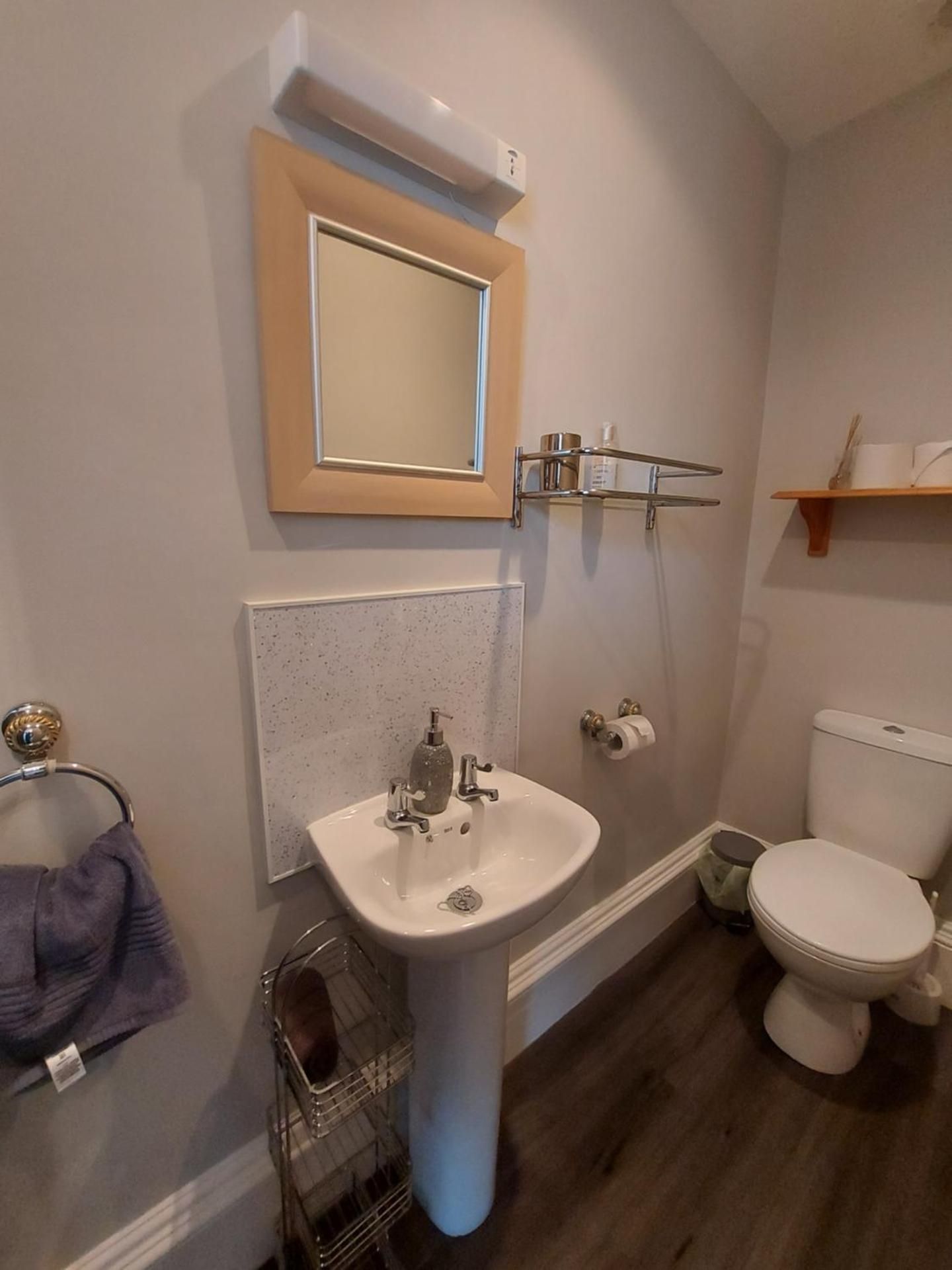 Lawriestone Guest House Deluxe Double Room 3