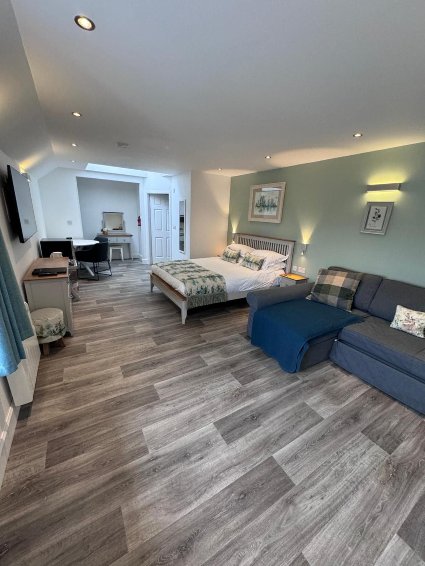 Superior King Room