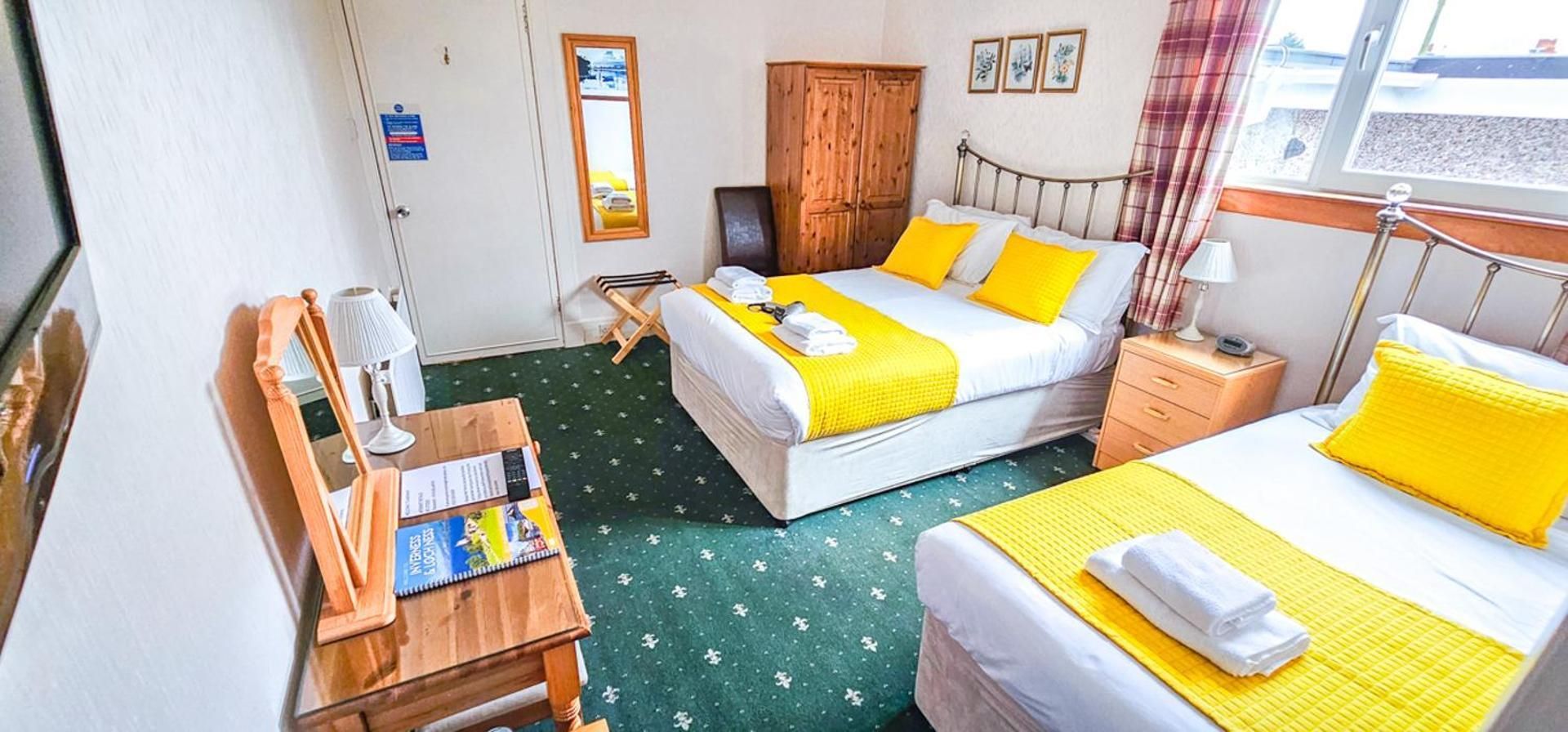 Classic Triple Room