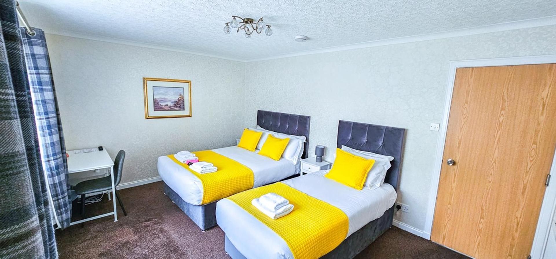 Triple Room