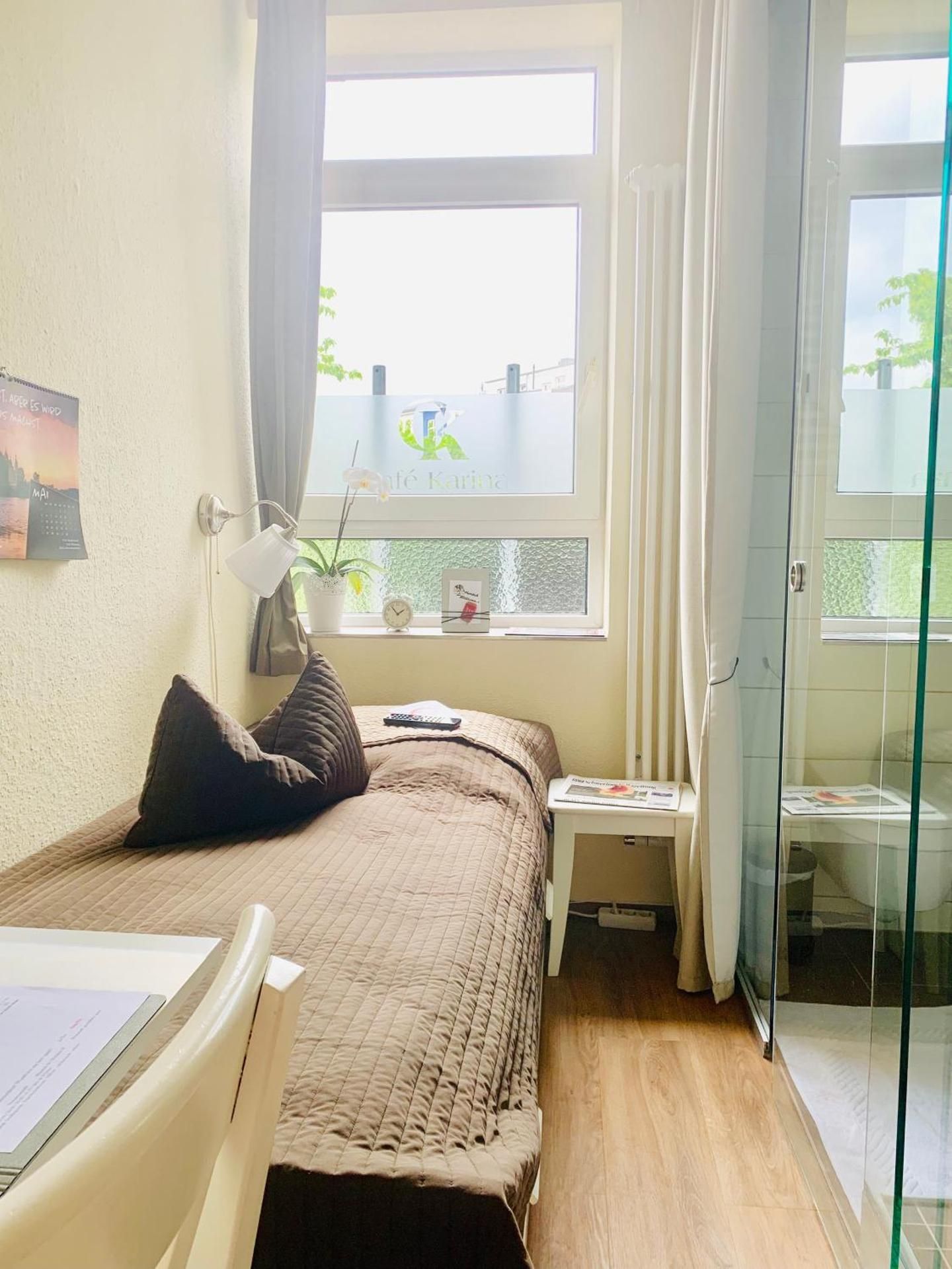 Compact Single Room