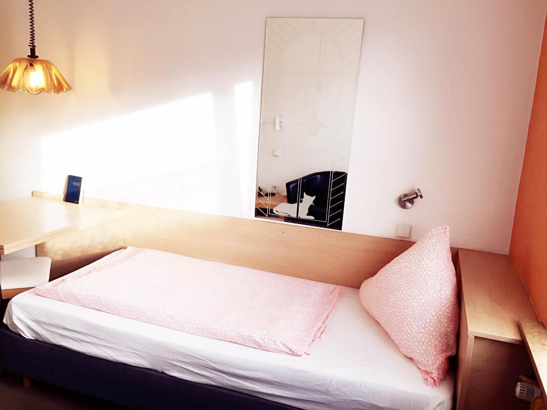 Economy Single Room