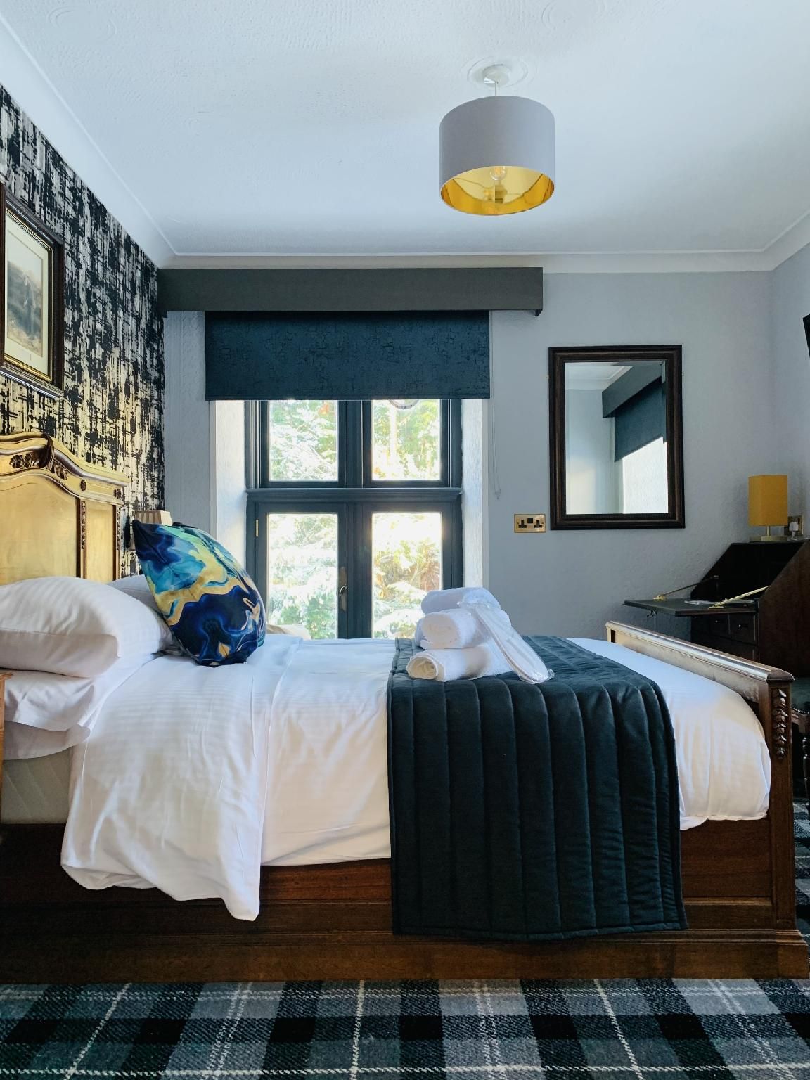 double room-superior-ensuite with shower-garden view