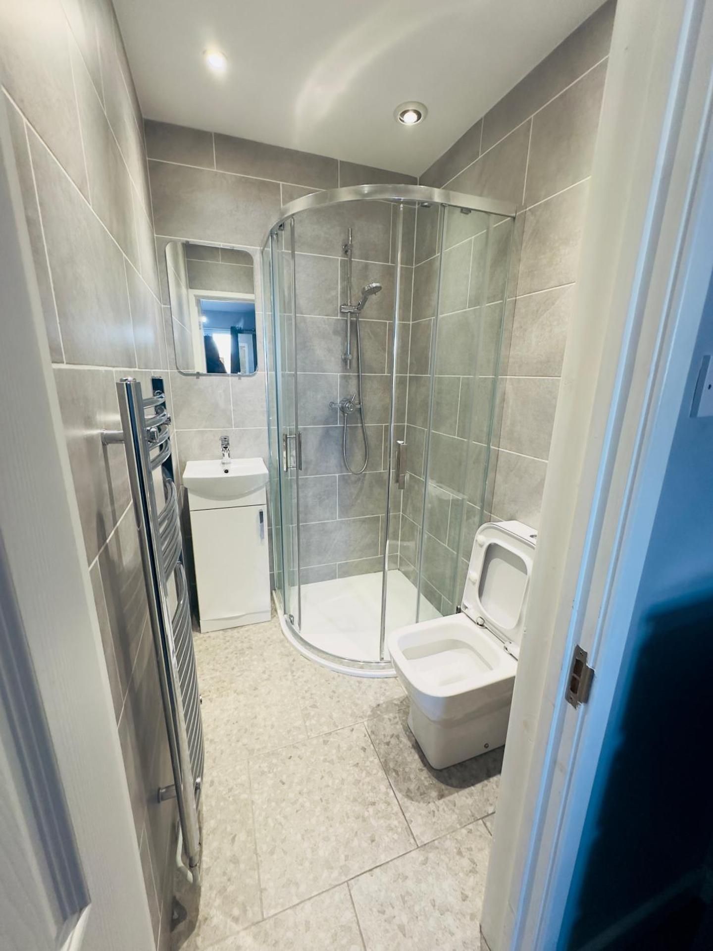 Double Room with Private Bathroom