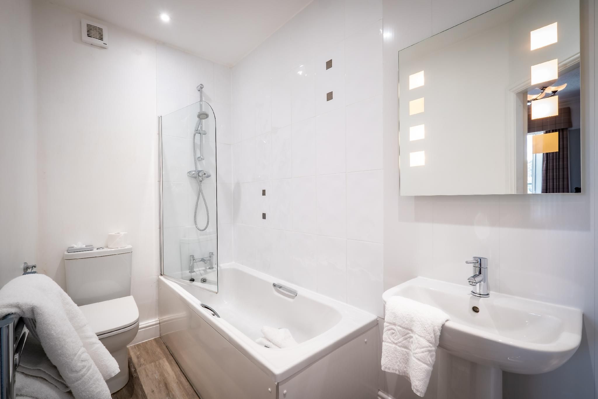 Ambleside Townhouse Standard Twin Room 3